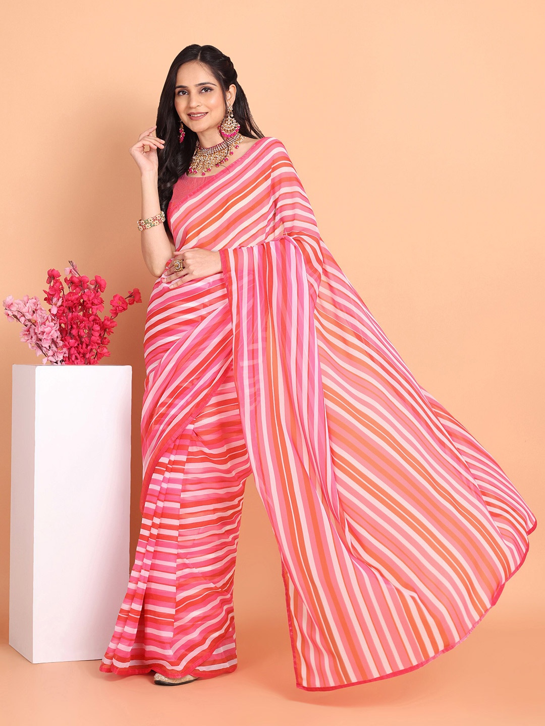 

Mitera Leheriya Printed Saree, Pink