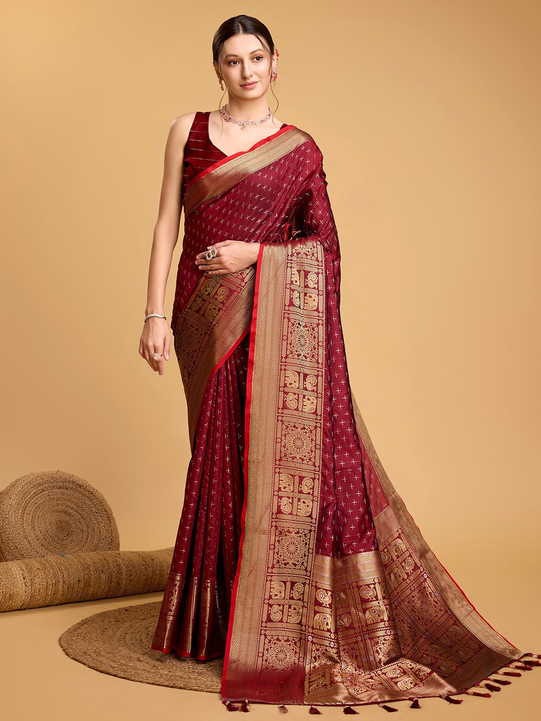 

Mitera Maroon Geometric Woven Design Zari Banarasi Saree