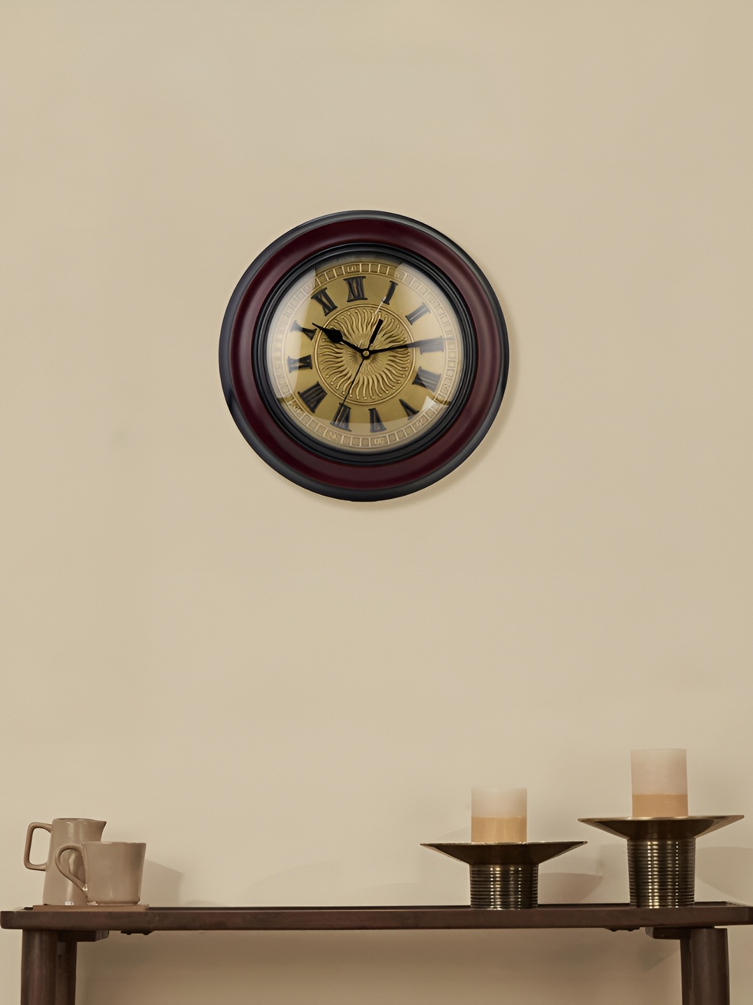 

Fabindia Brown & Black Textured Wooden Contemporary Round Shaped Wall Clock