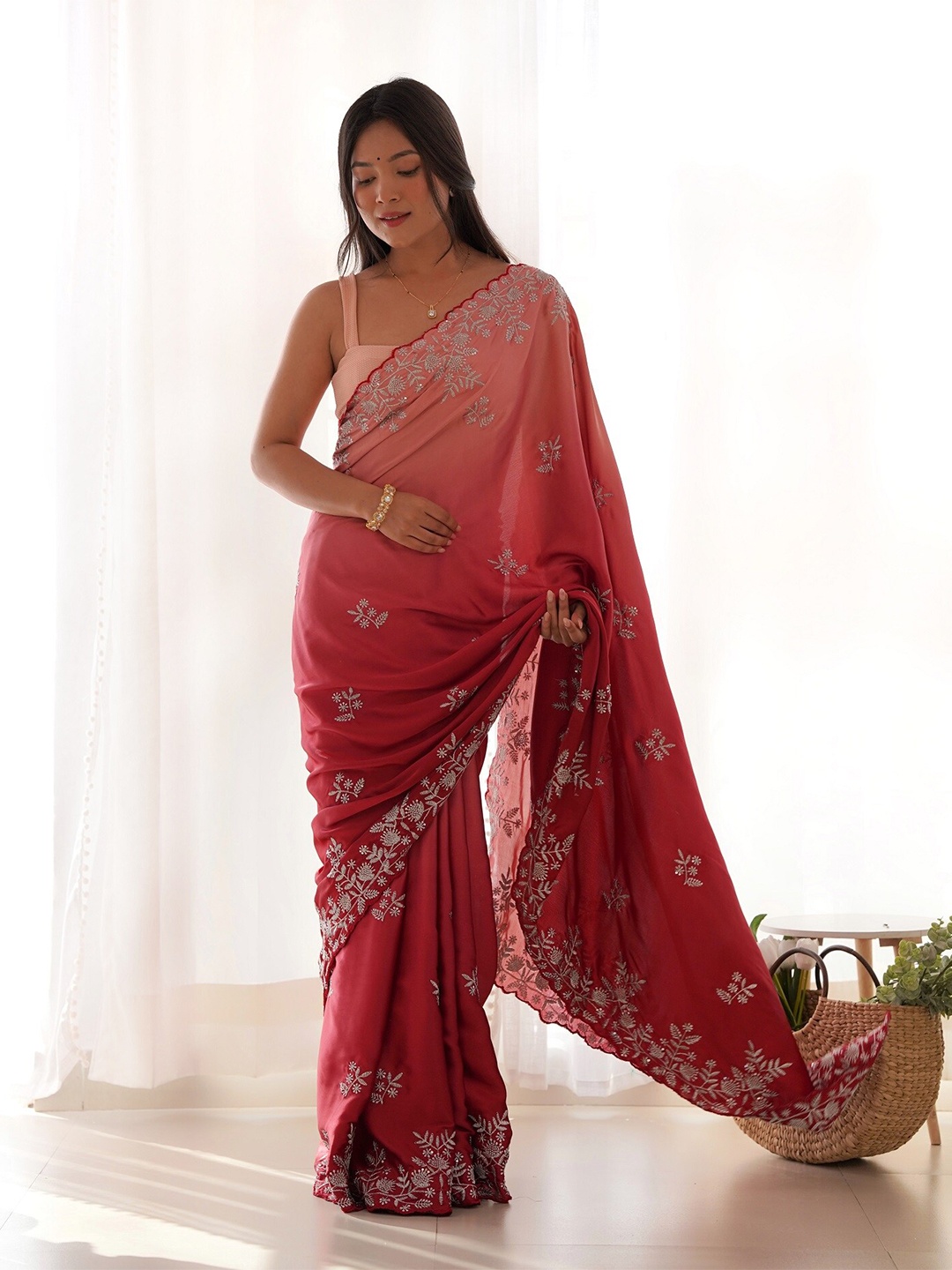 

Anouk Embellished Embroidered Satin Saree, Maroon