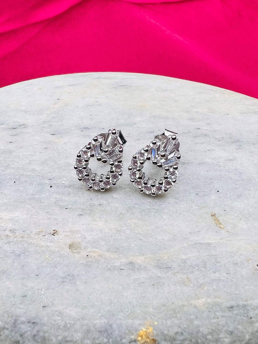 

Arte Jewels Zircon-Studded 925 Sterling Silver Earrings
