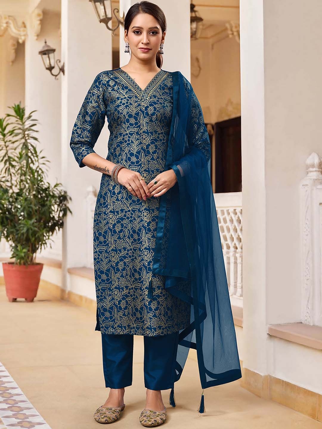 

Twika Floral Printed V-Neck Straight Kurta With Trousers & Dupatta, Blue