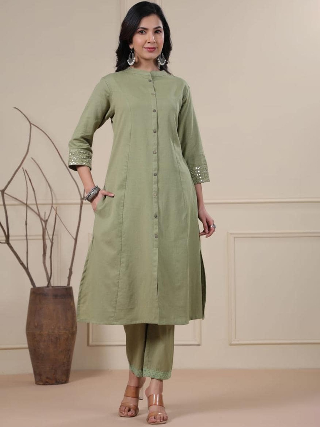 

INDYES Mandarin Collar A-Line Mirror Work Pure Cotton Kurta & Trouser, Olive