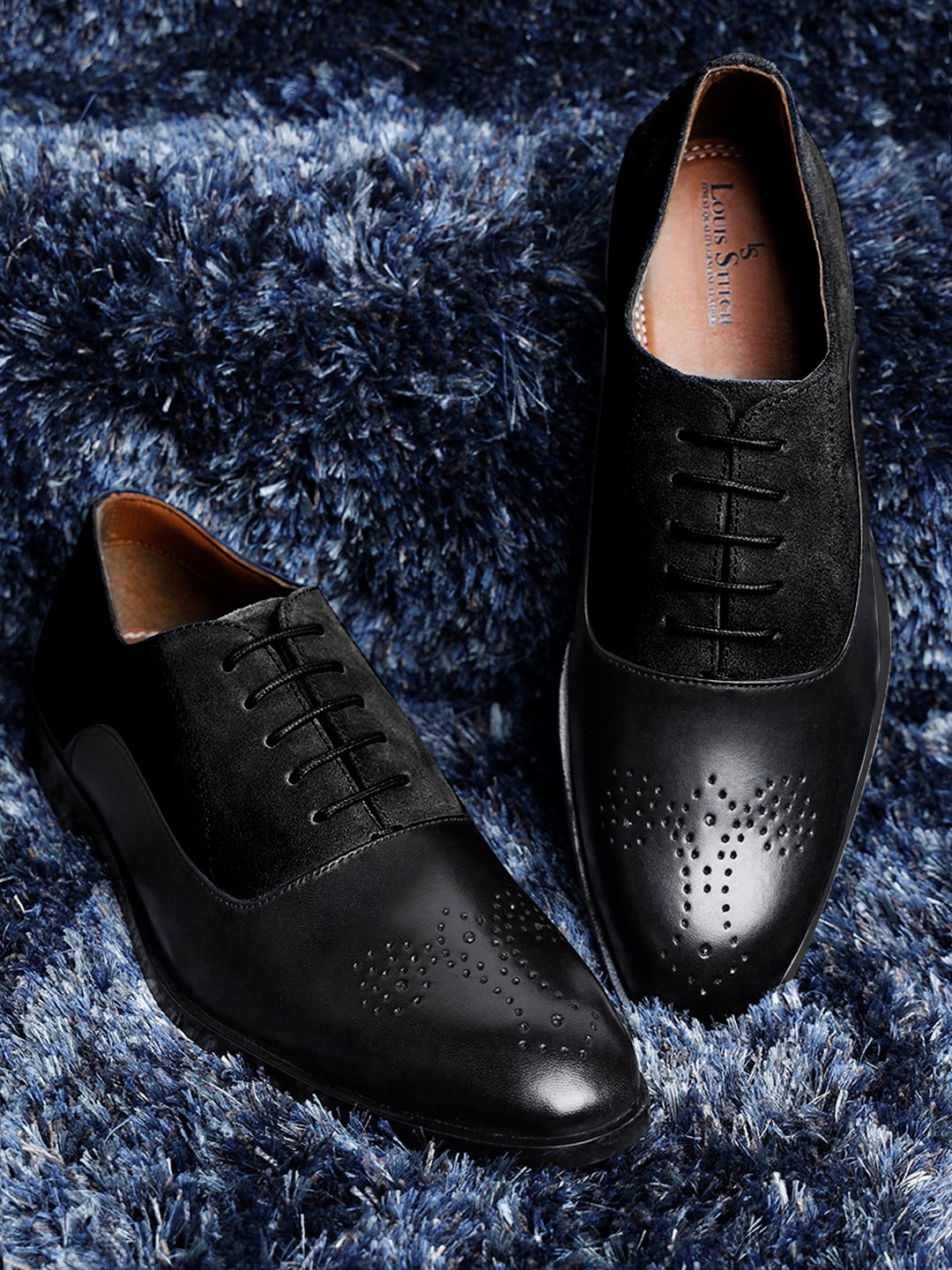 

LOUIS STITCH Men Textured Leather Brogues Formal Shoes, Black