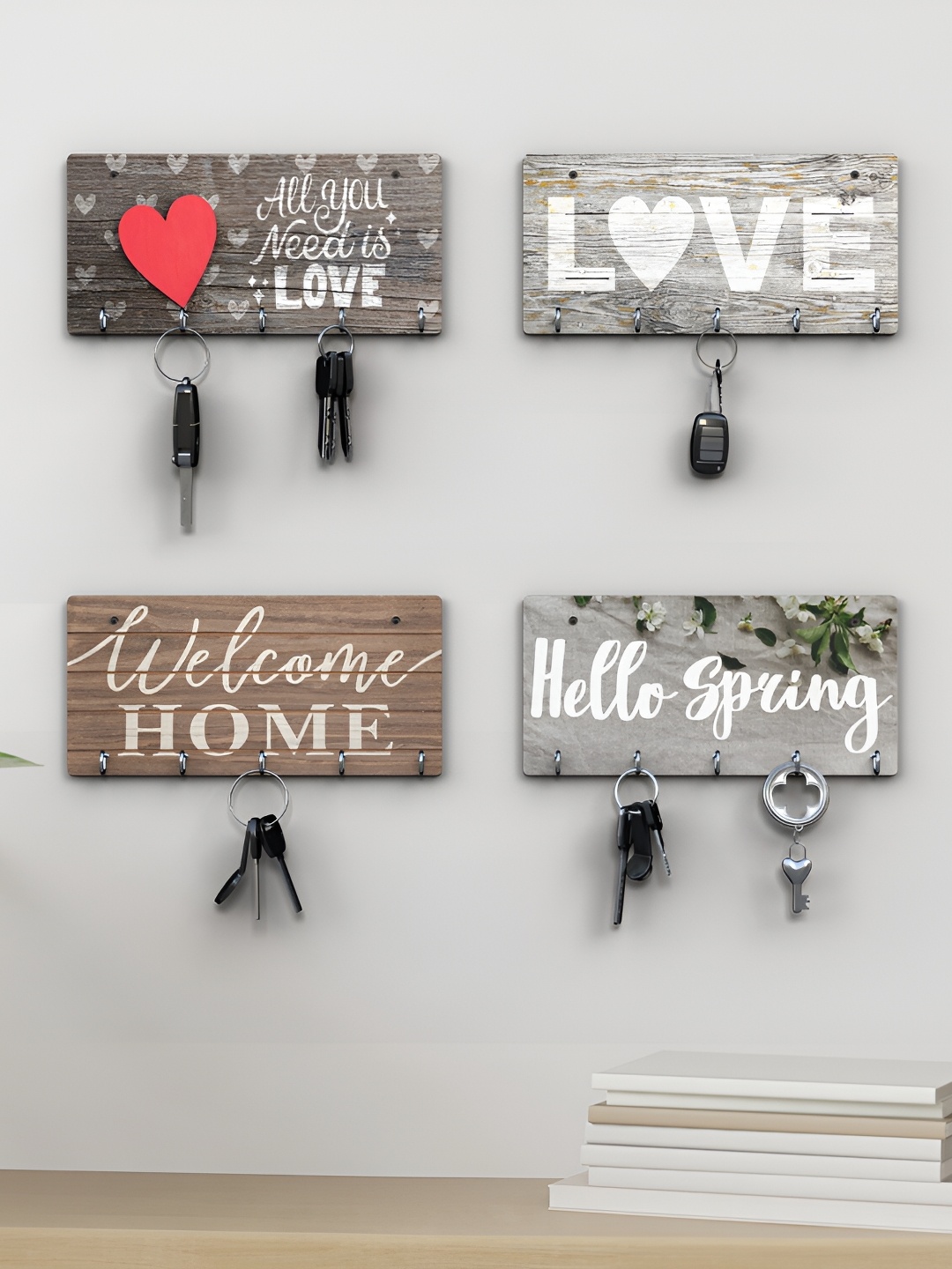 

RANDOM Grey & White 4 Pieces Love Printed Wooden Key Holders