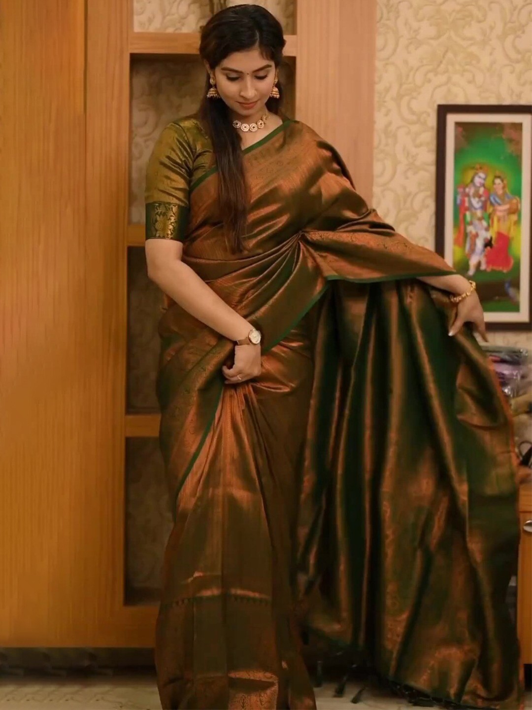 

KALINI Woven Design Zari Saree, Green