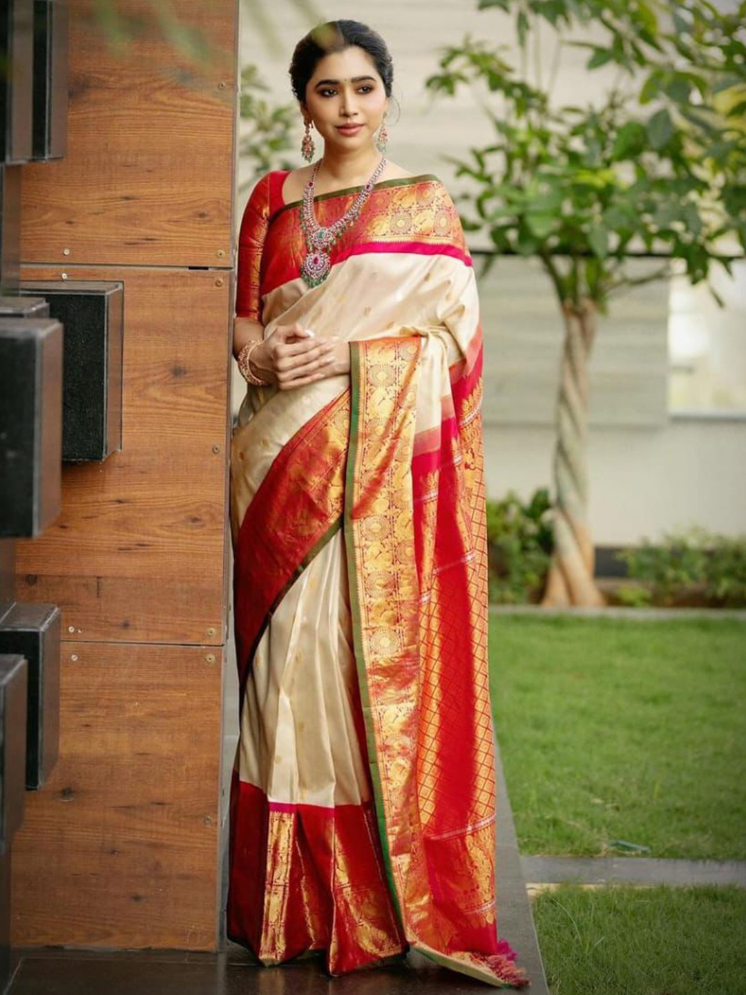 

KALINI Ethnic Motifs Woven Design Zari Art Silk Saree, Cream
