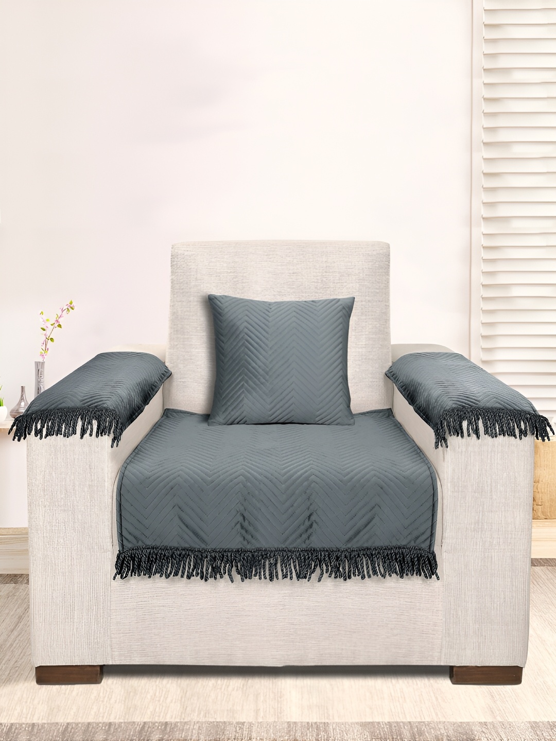 

Saral Home Grey Chevron Self-Design Sofa Throw