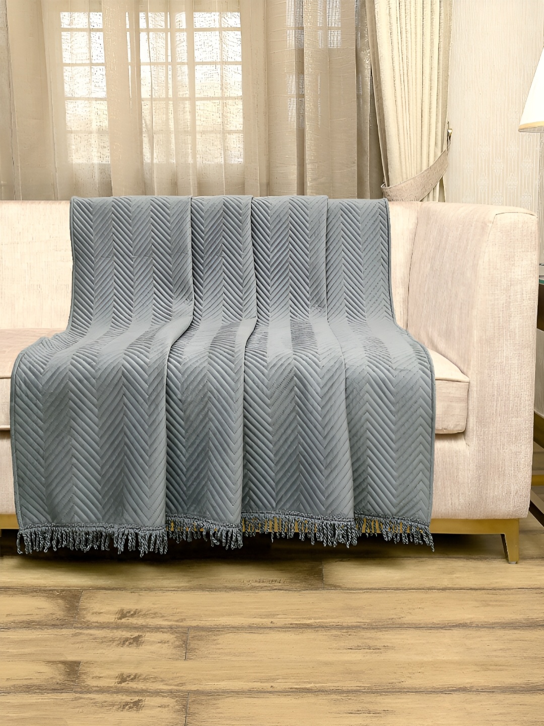 

Saral Home Grey Textured Sofa Throws