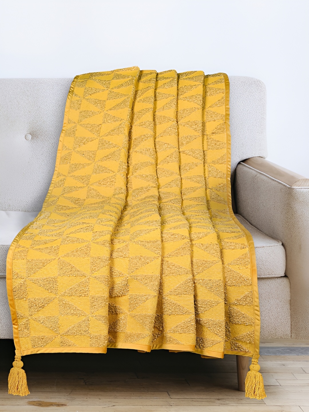 

Saral Home Yellow Geometric Textured Sofa Throw