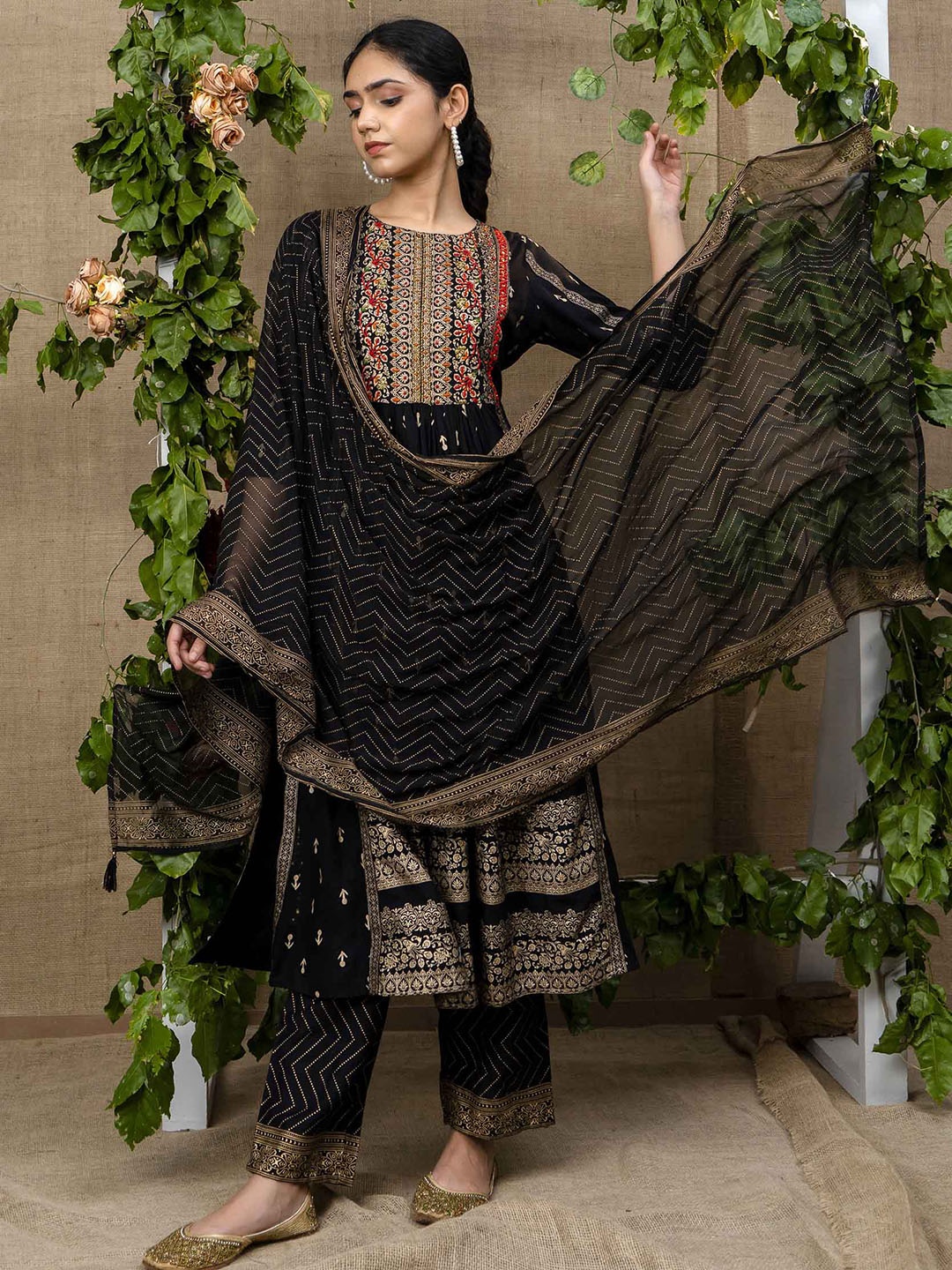 

KALINI Women Floral Printed Round Neck Thread Work Anarkali Kurta with Trousers & Dupatta, Black