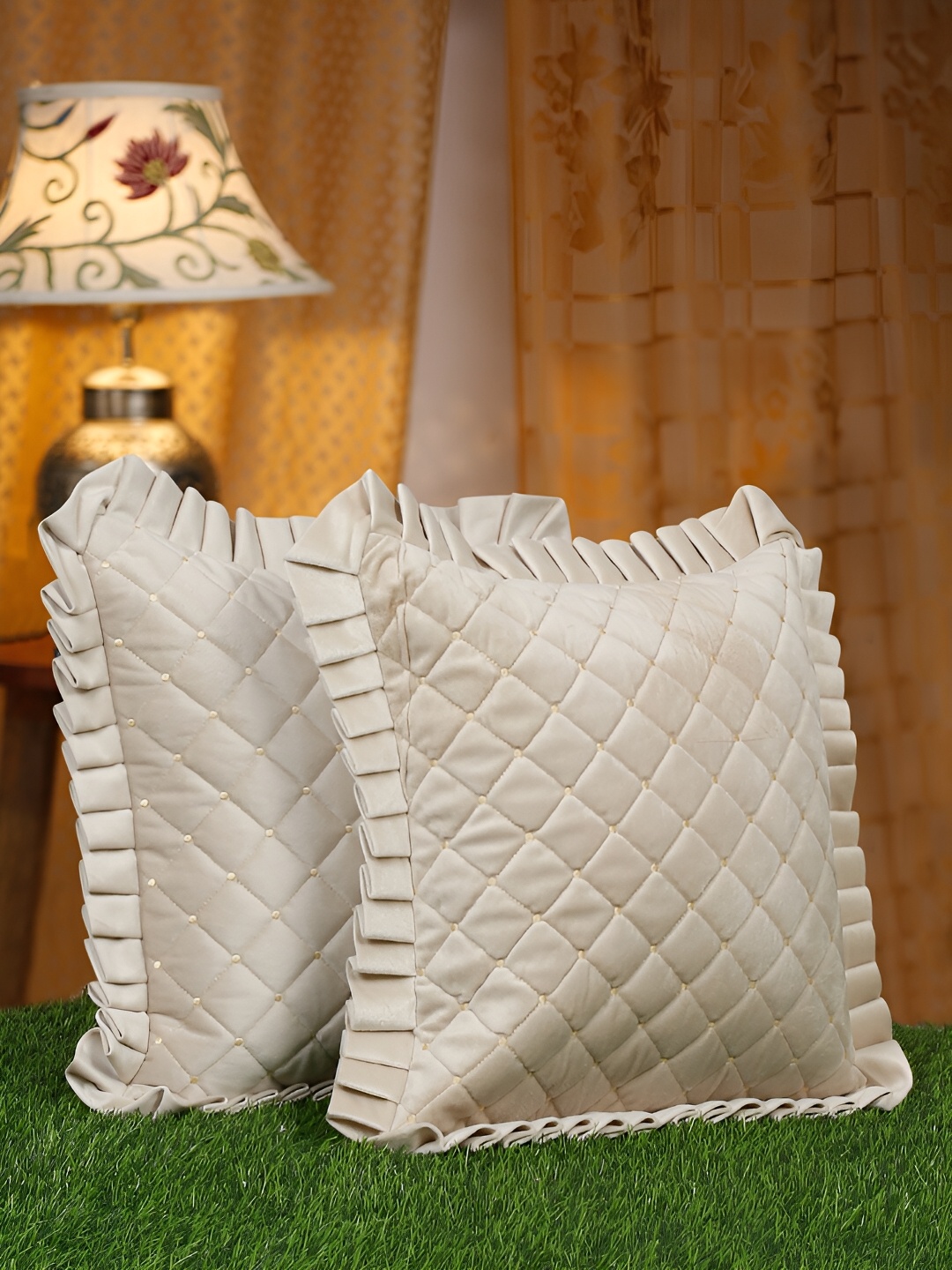 

HOSTA HOMES Cream-Coloured 2 Pieces Velvet Geometric Square Cushion Covers