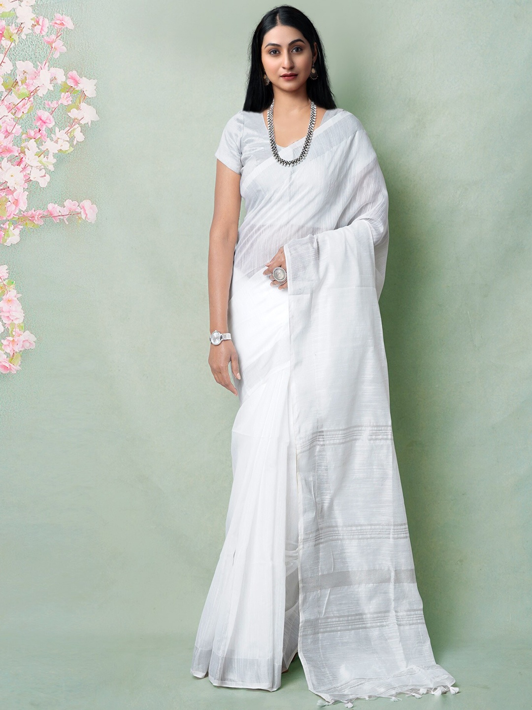 

Unnati Silks Woven Design Zari Silk Cotton Handloom Jamdani Saree, White