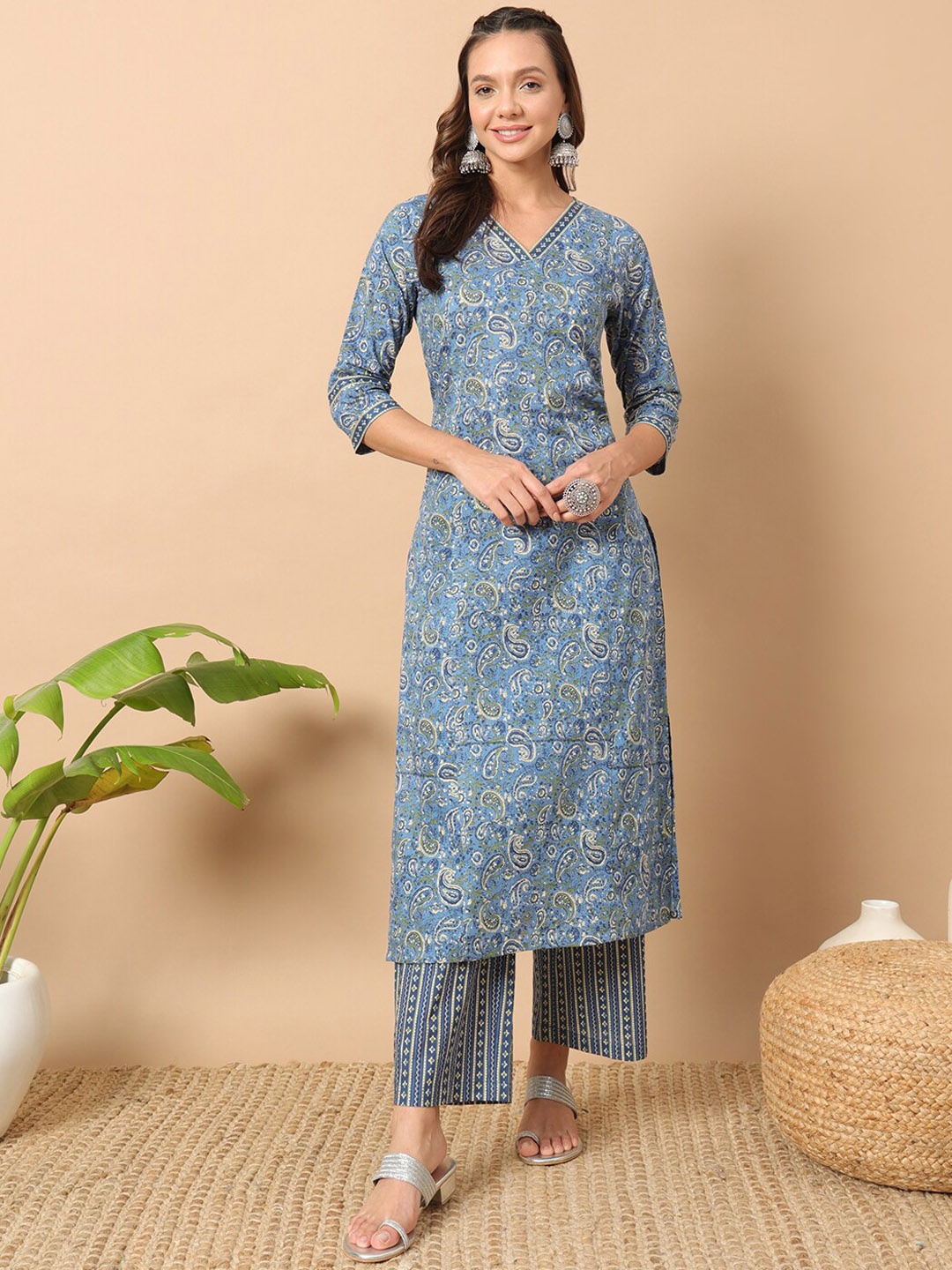 

FIORRA Paisley Printed Regular Pure Cotton V-Neck Straight Kurta With Trouser, Blue