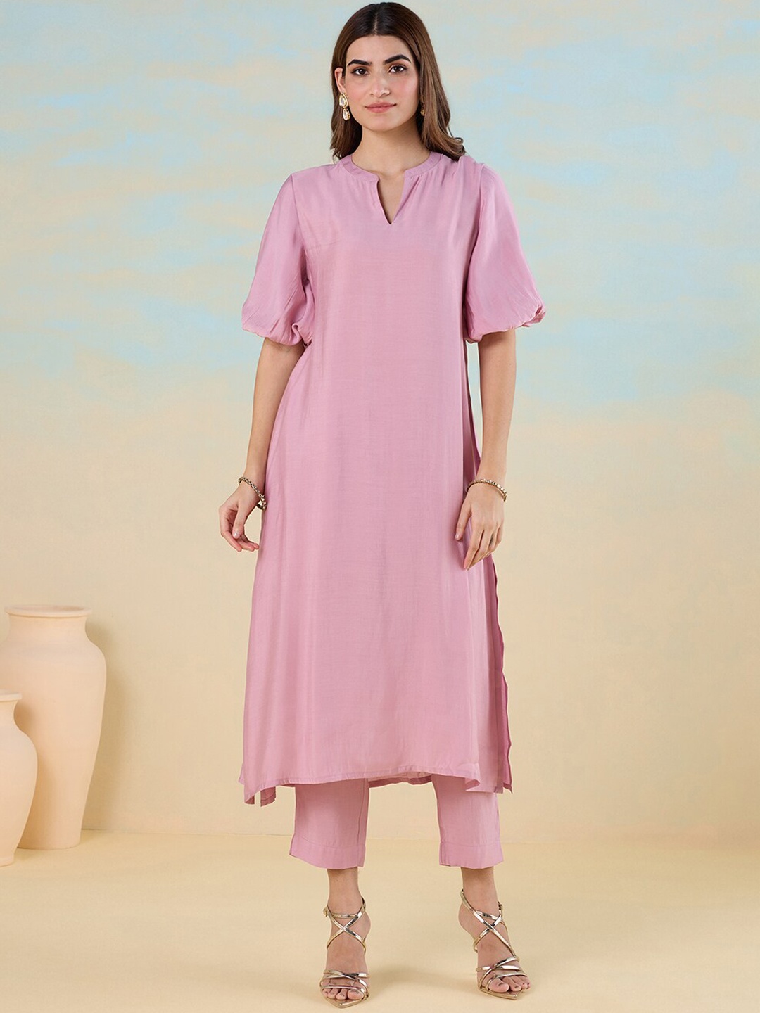 

Likha Puff Sleeves Regular Straight Kurta With Trouser, Pink