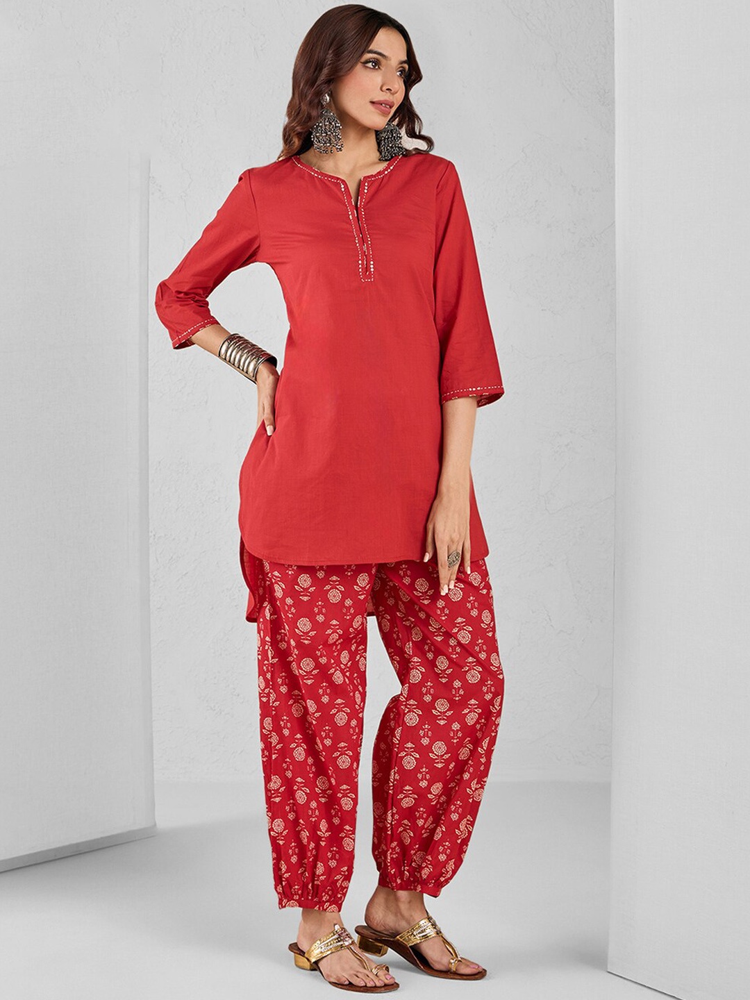 

Likha Pure Cotton Straight Kurta with Trousers, Red