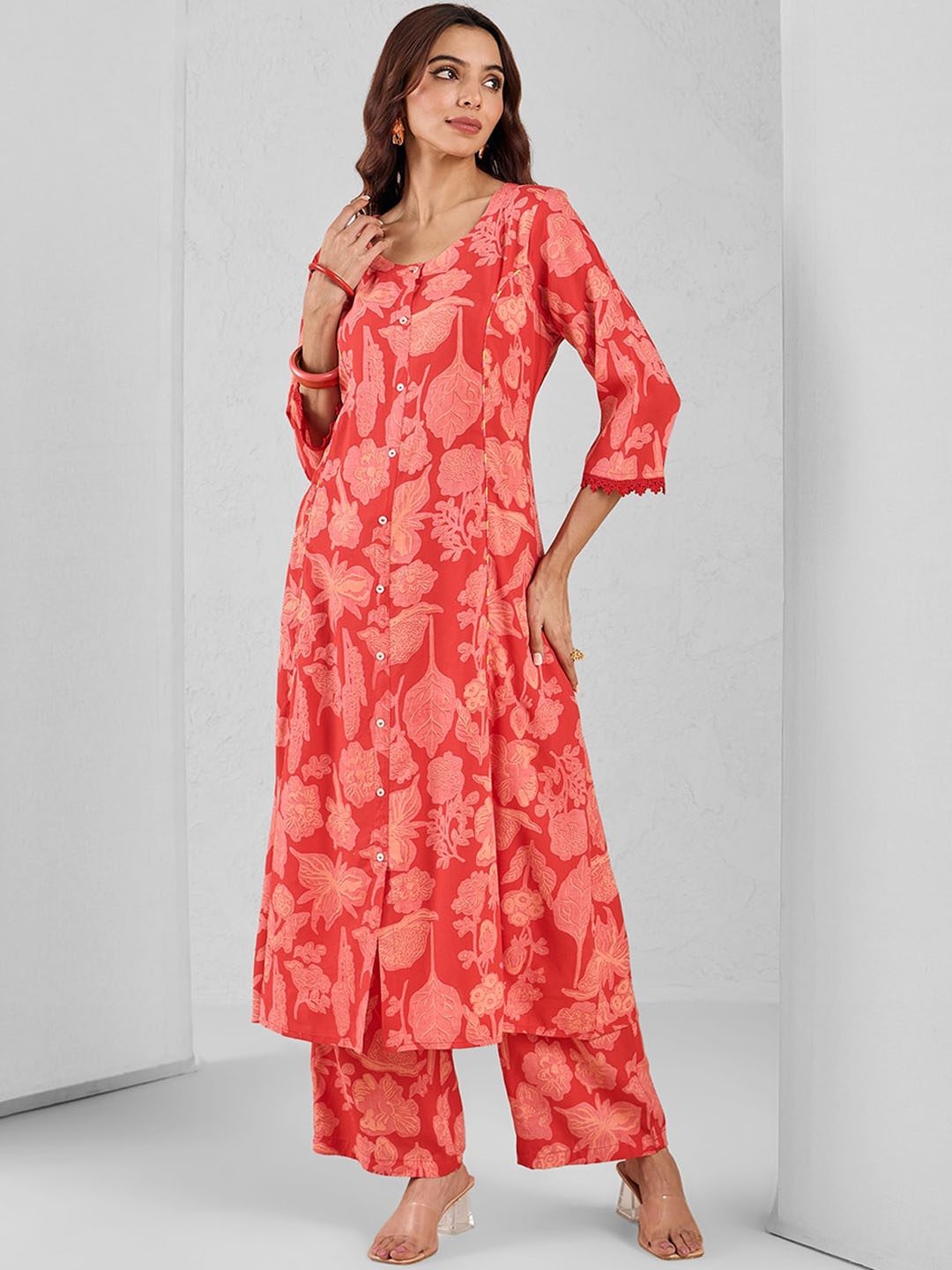 

Likha Floral Printed Round Neck Regular A-Line Kurta With Palazzos & Dupatta, Red
