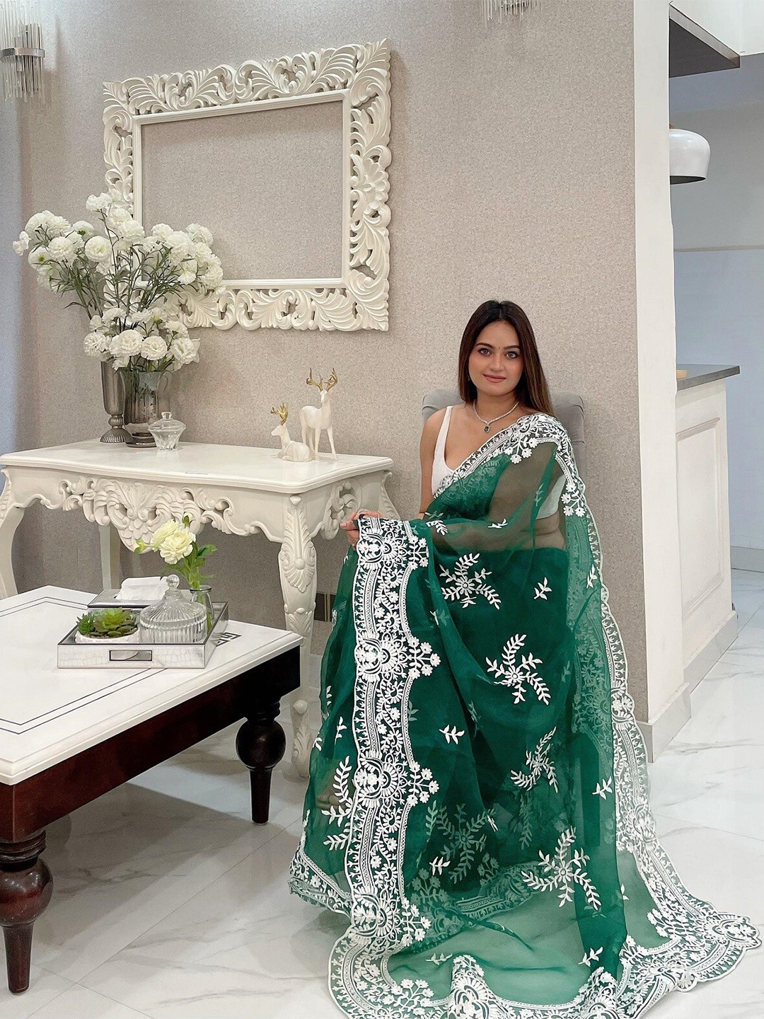 

Anouk Embellished Embroidered Organza Saree, Green