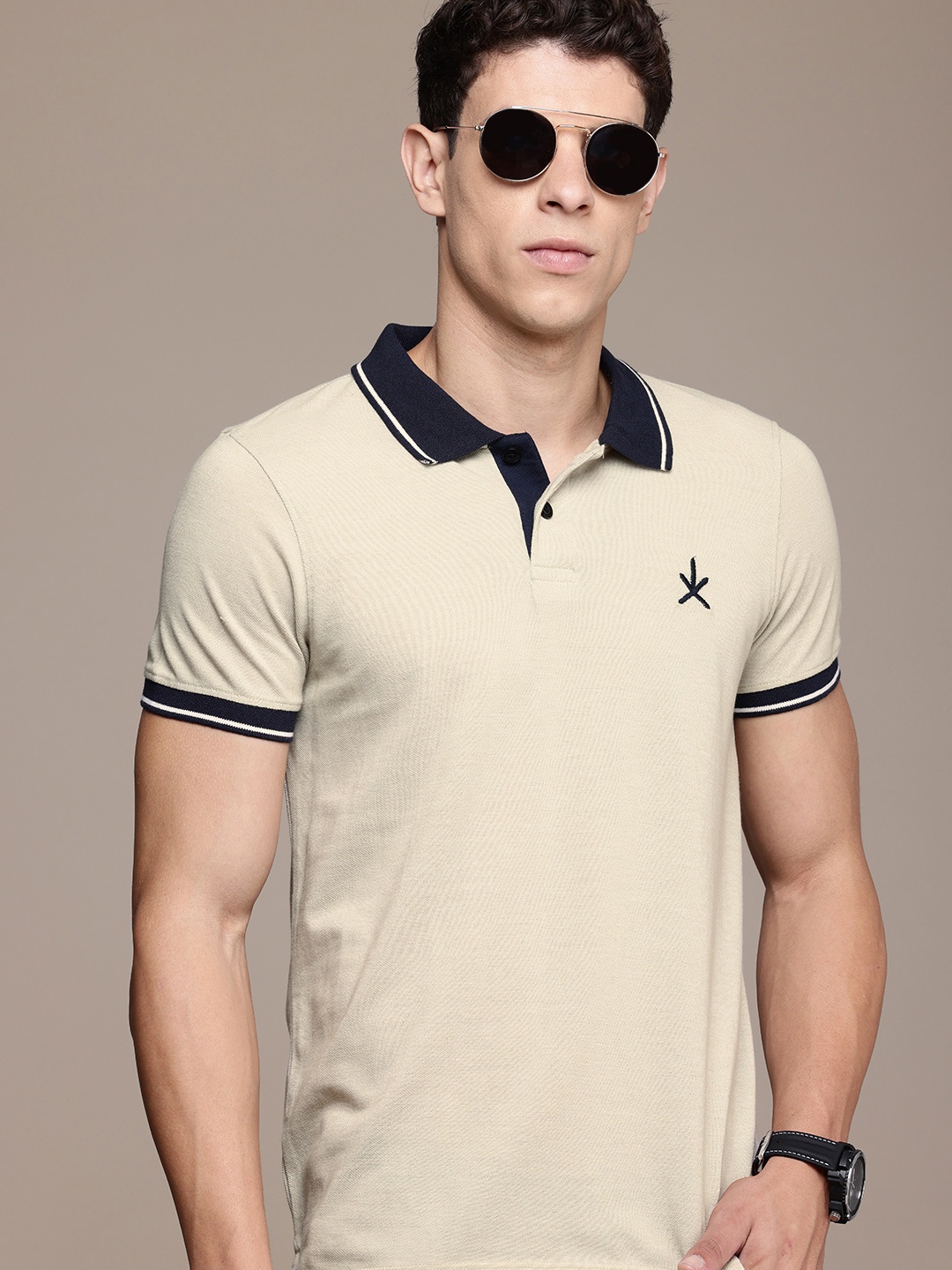 

Roadster Men Polo Collar T-shirt, Beige