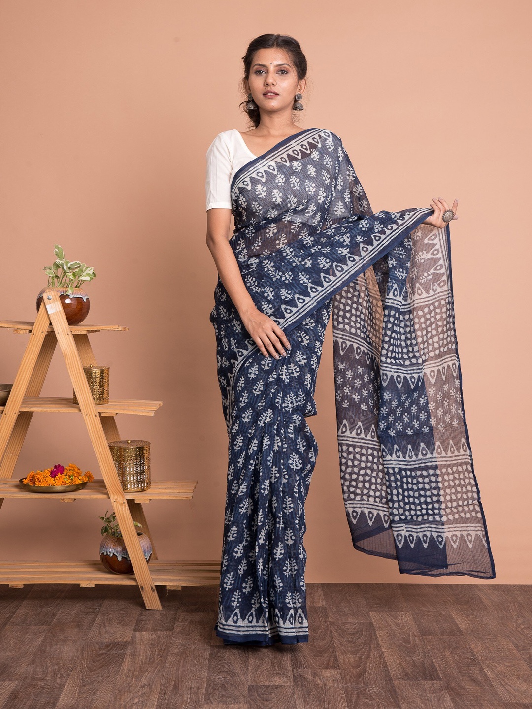 

Kishori Sarees Dabu Pure Cotton Saree, Blue