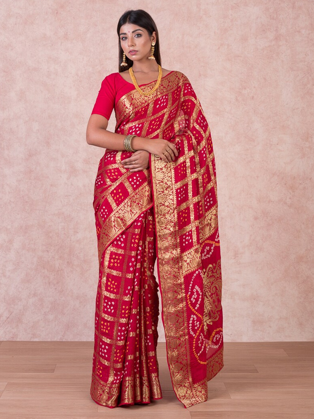 

Kishori Sarees Geometric Woven Design Zari Pure Silk Saree, Red