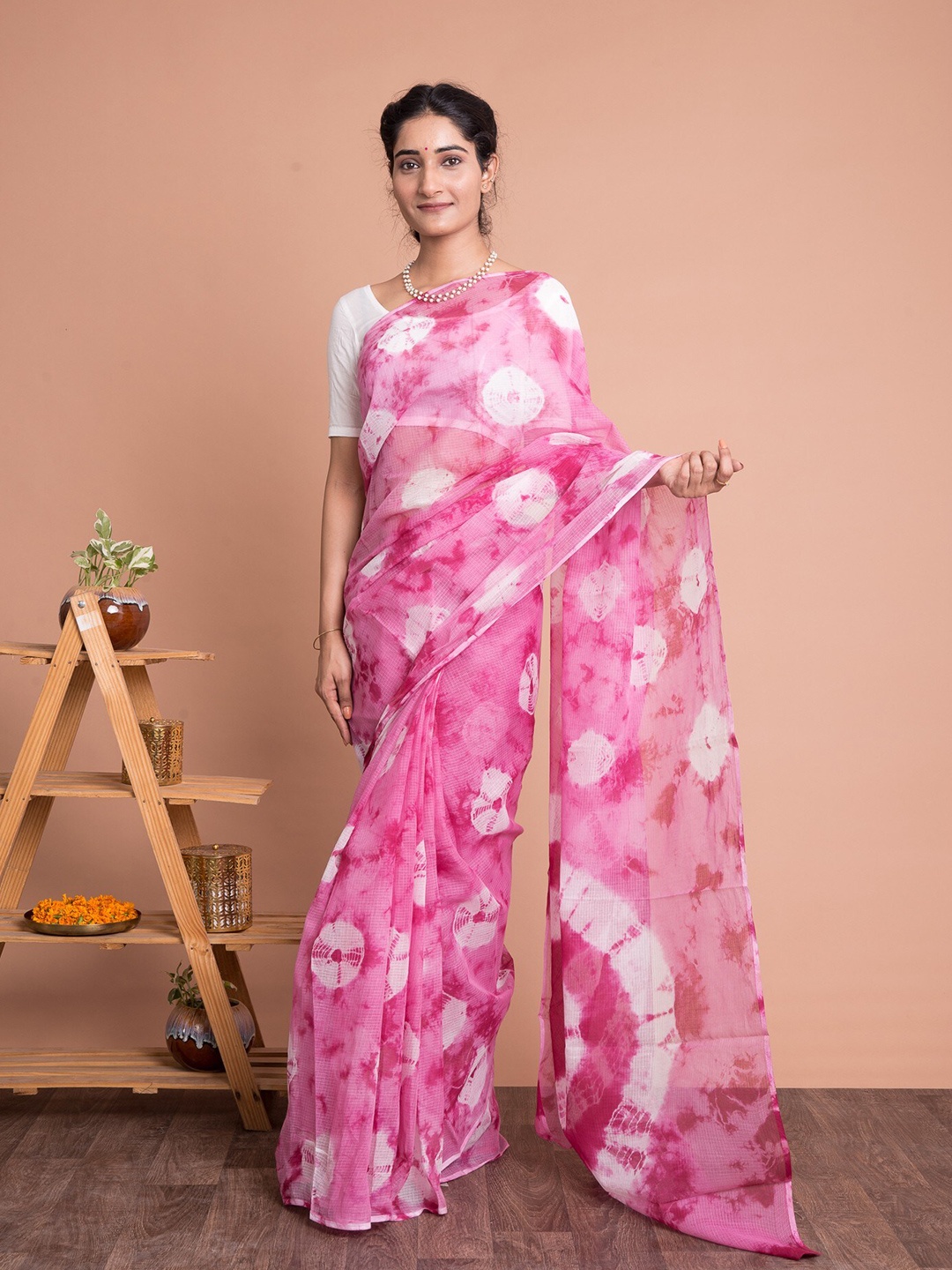 

Kishori Sarees Tie and Dye Pure Cotton Saree, Pink