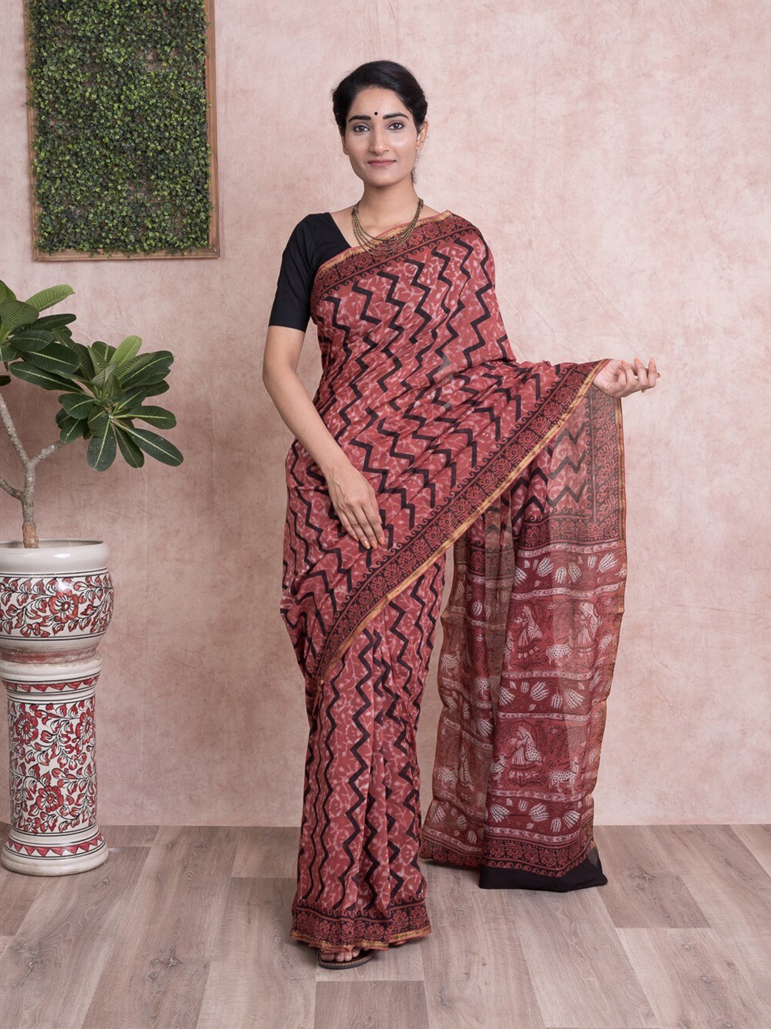 

Kishori Sarees Zari Silk Blend Saree, Maroon