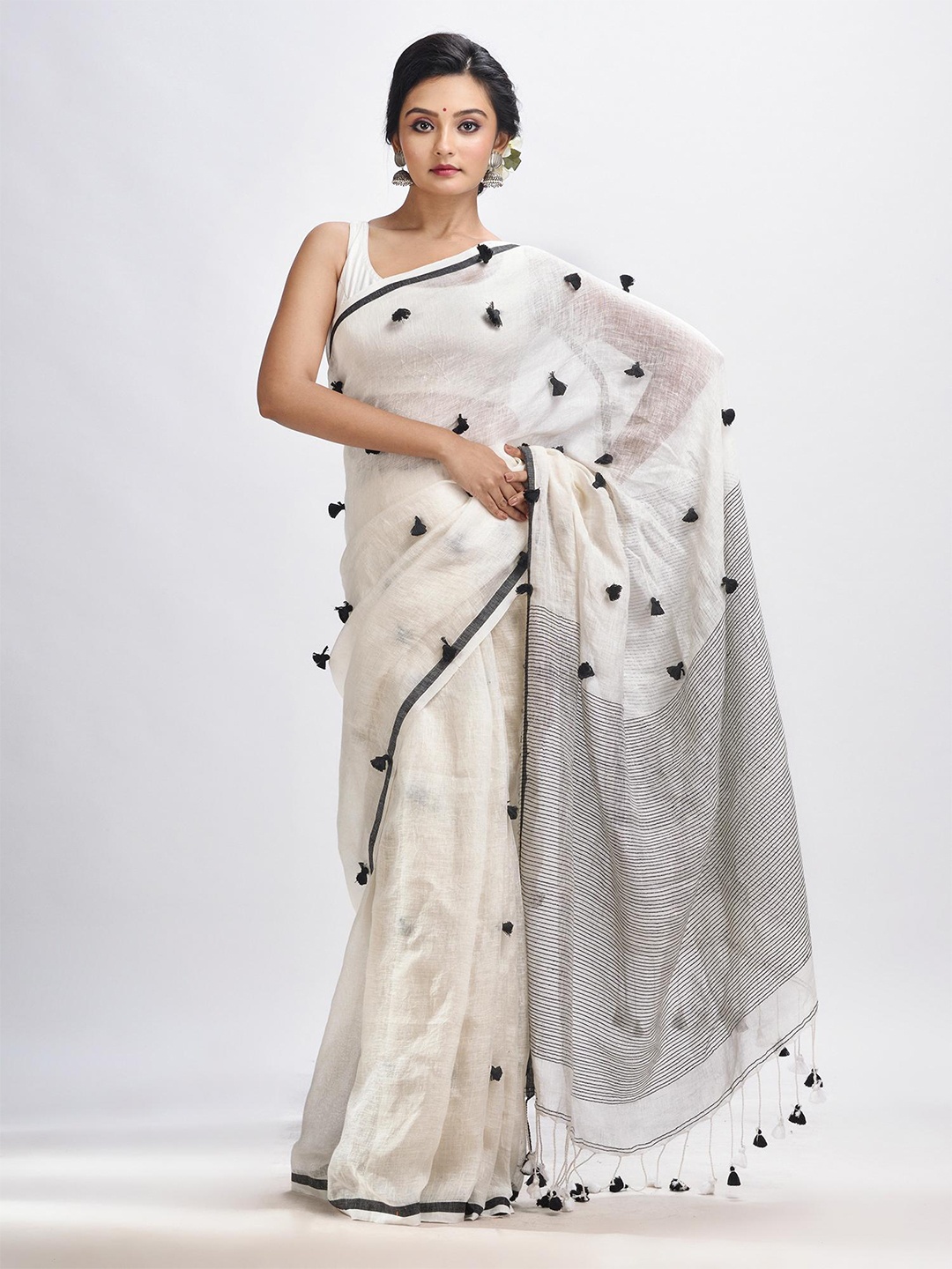 

Angoshobha Woven Design Pure Linen Saree, White