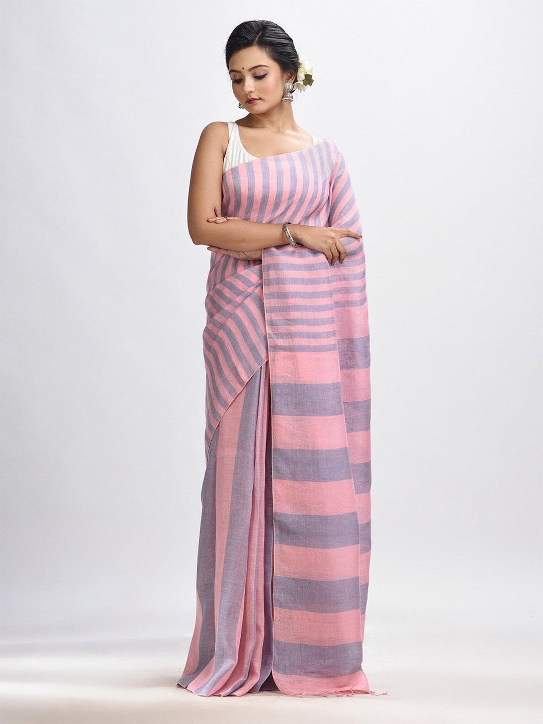 

Angoshobha Striped Pure Linen Saree, Pink