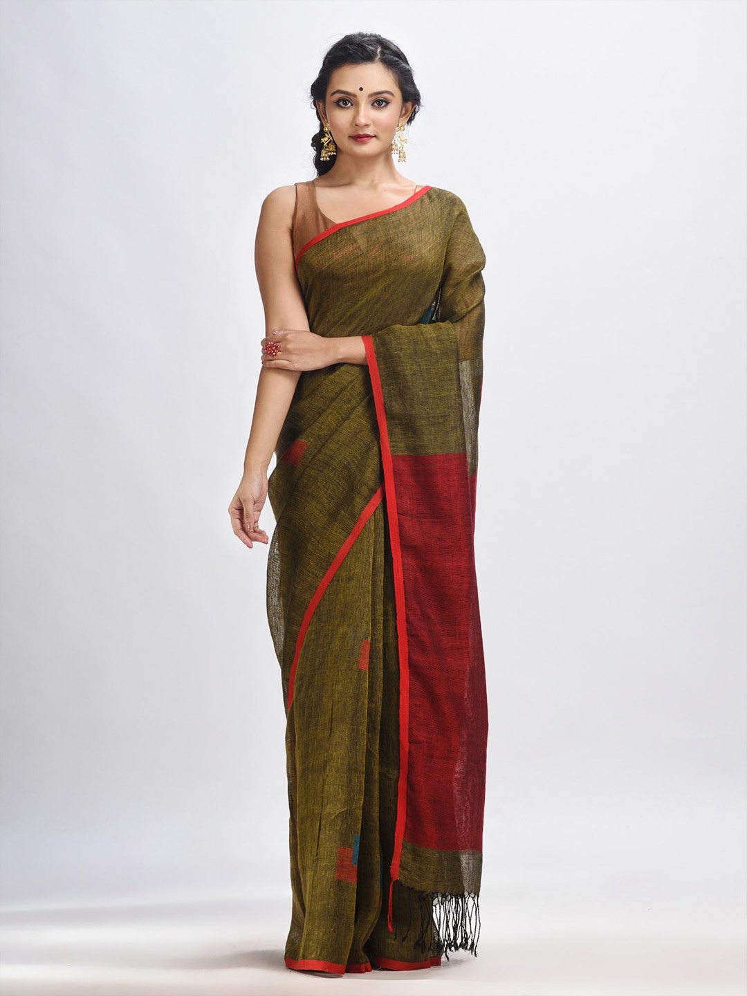 

Angoshobha Woven Design Zari Pure Linen Jamdani Saree, Green