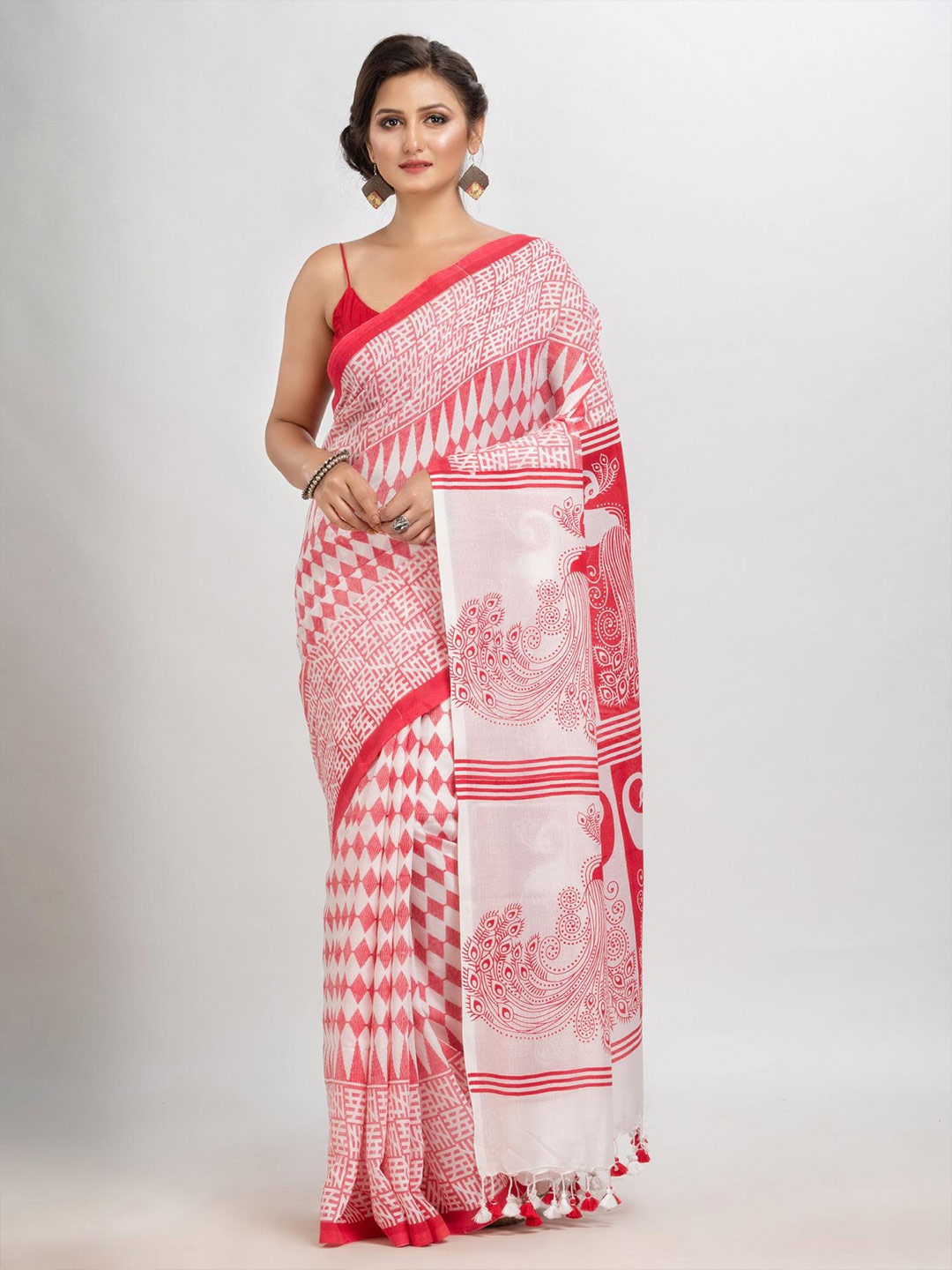 

Angoshobha Ethnic Motifs Pure Cotton Saree, White