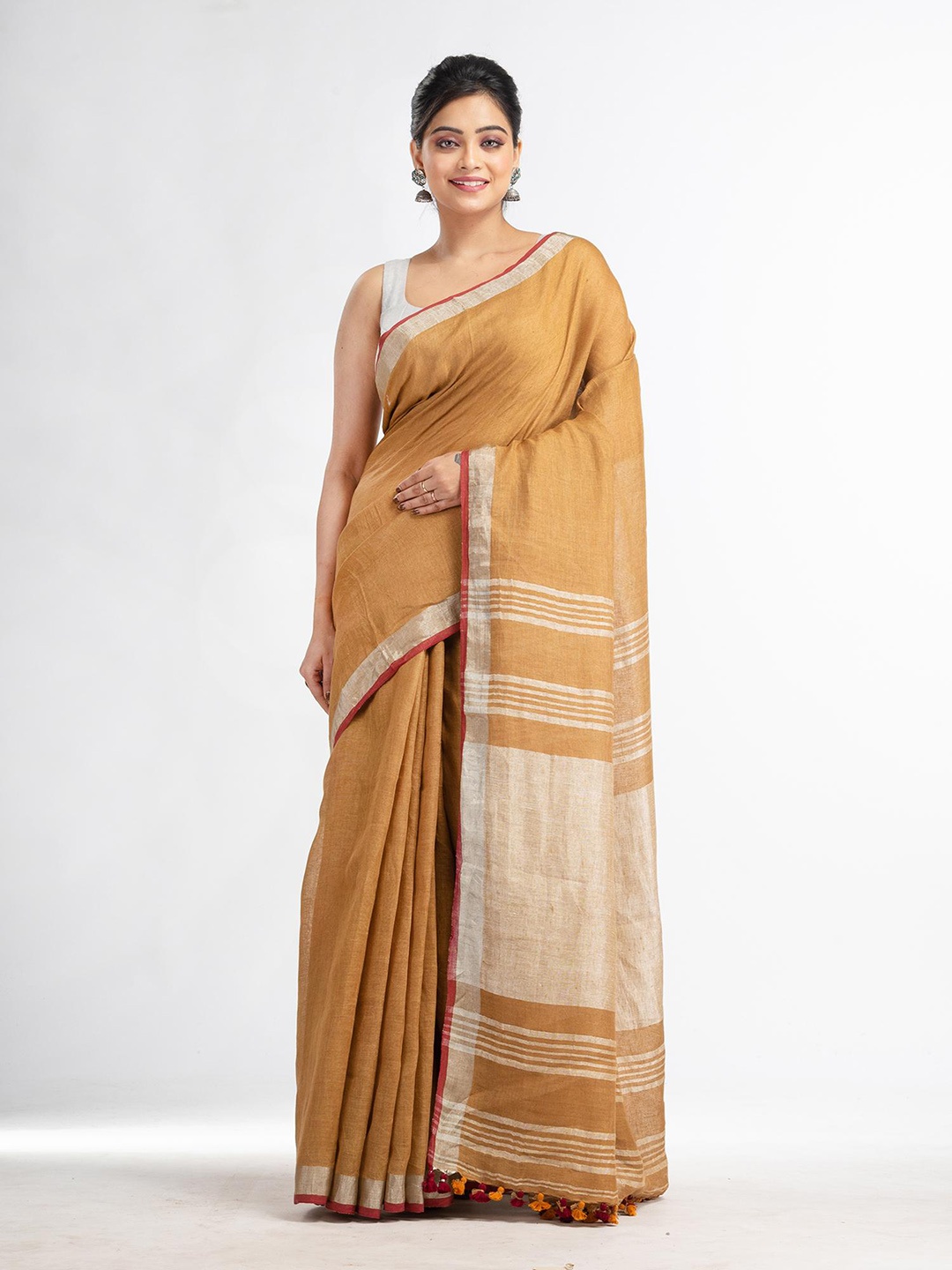 

Angoshobha Zari Pure Linen Saree, Orange