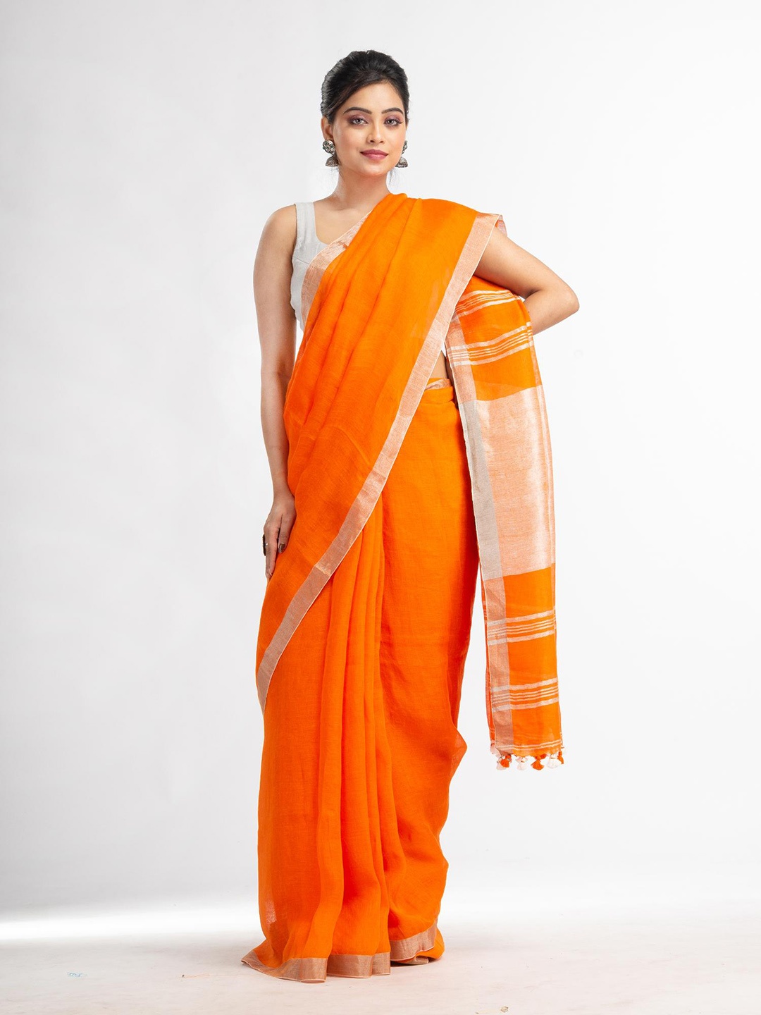 

Angoshobha Zari Pure Linen Saree, Orange