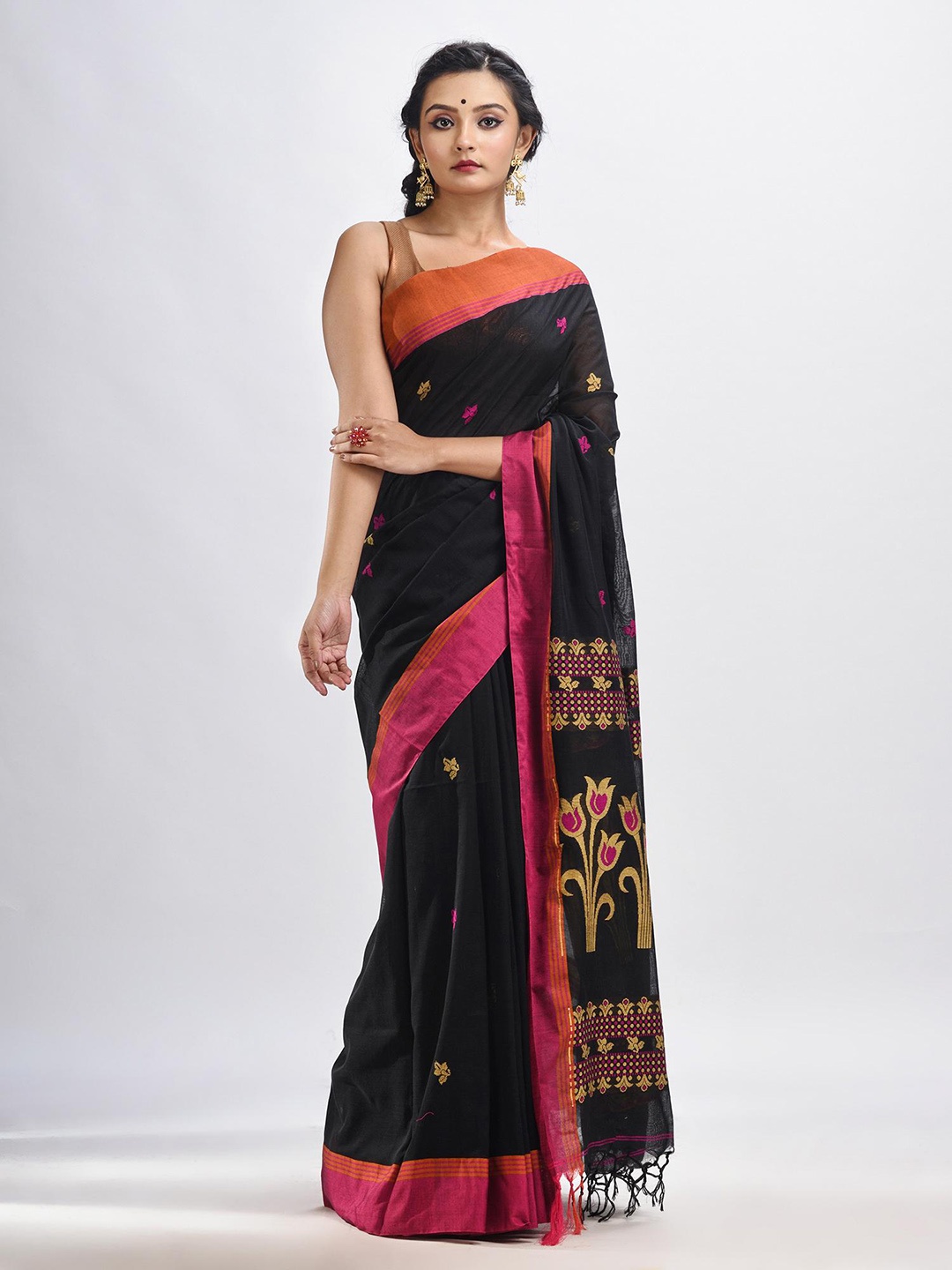 

Angoshobha Woven Design Zari Pure Cotton Jamdani Saree, Black