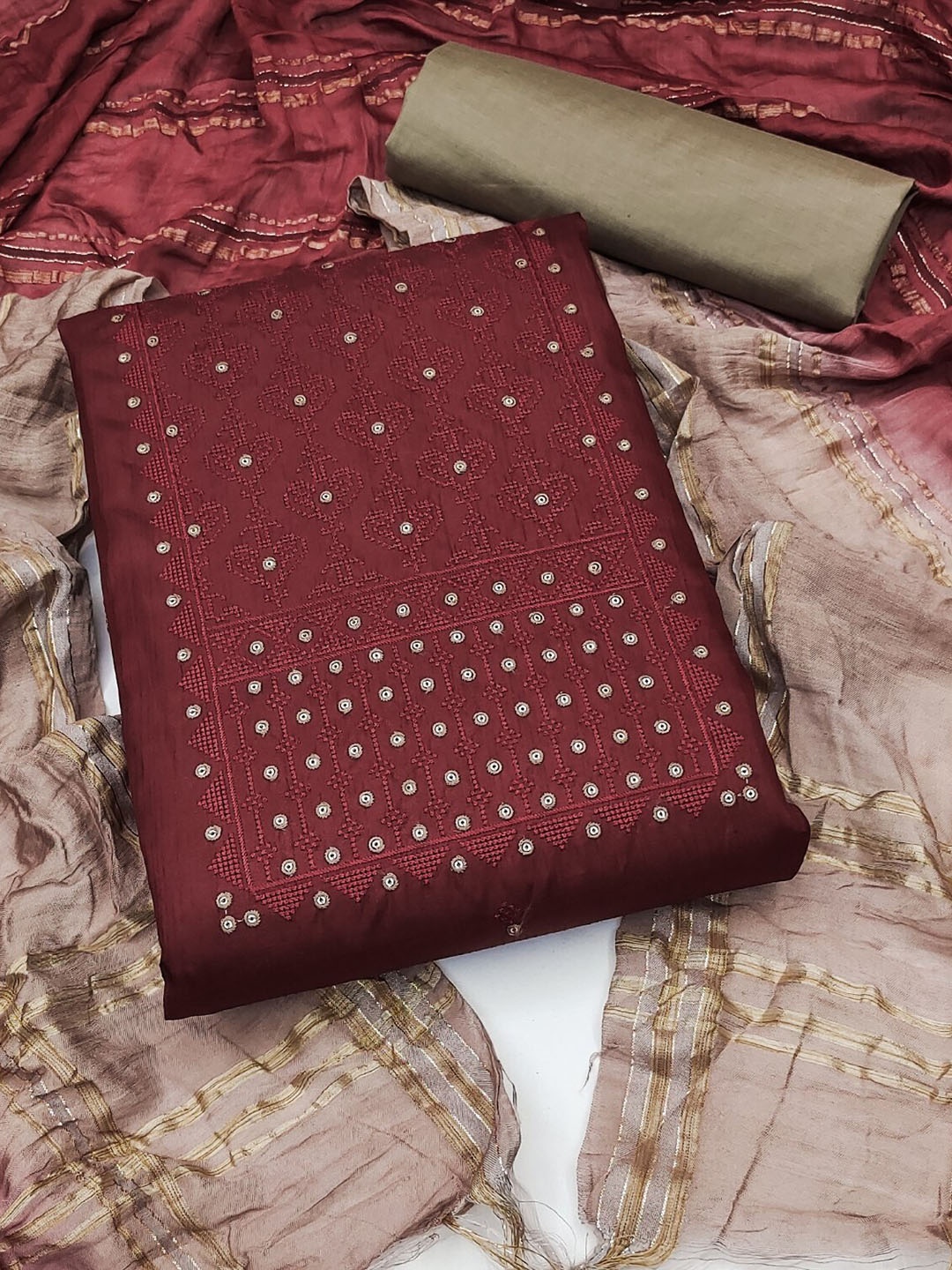 

Panzora Embroidered Unstitched Dress Material, Maroon