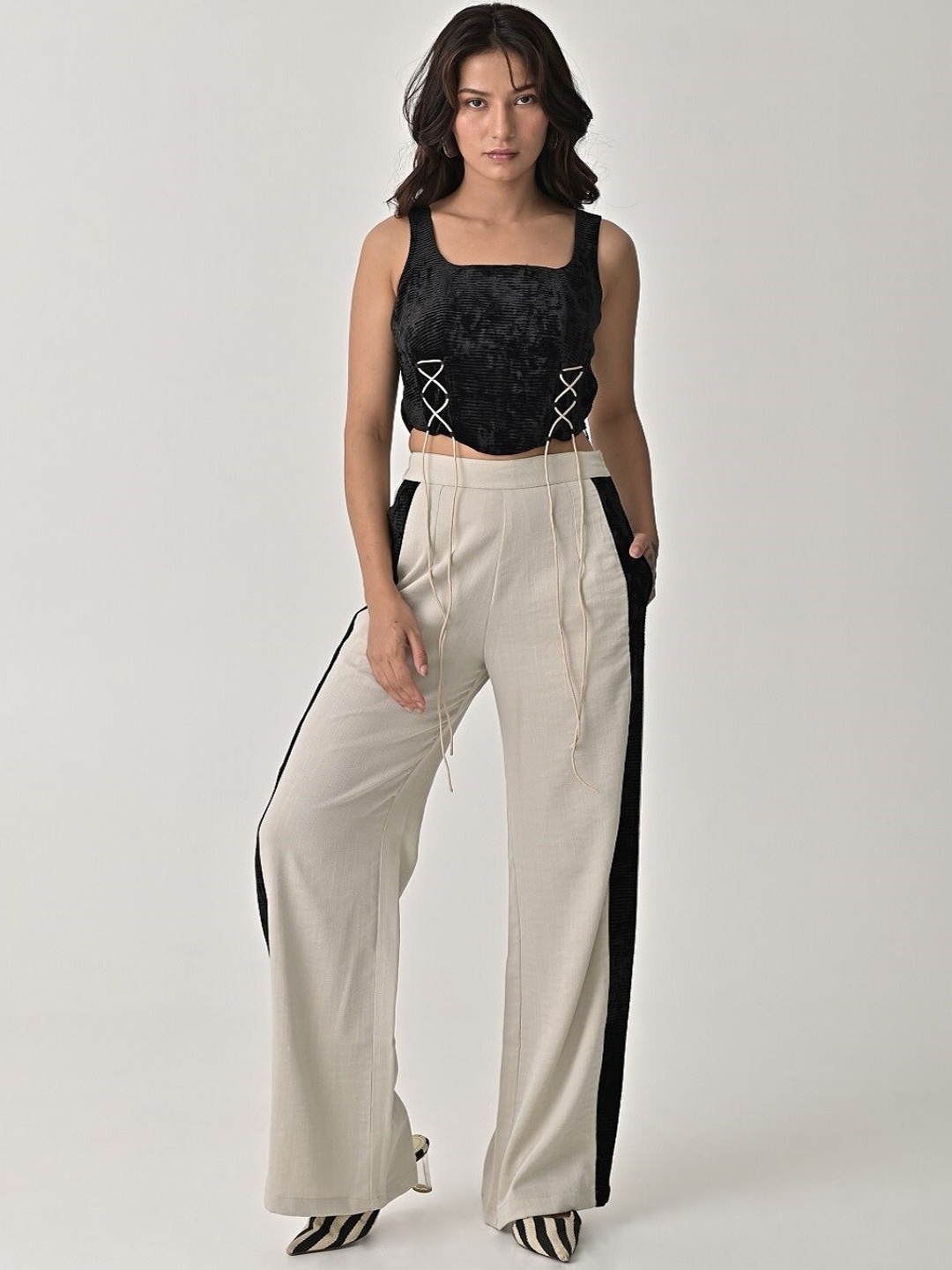 

MISSY Relaxed Cotton Straight Fit High-Rise Trousers, Beige