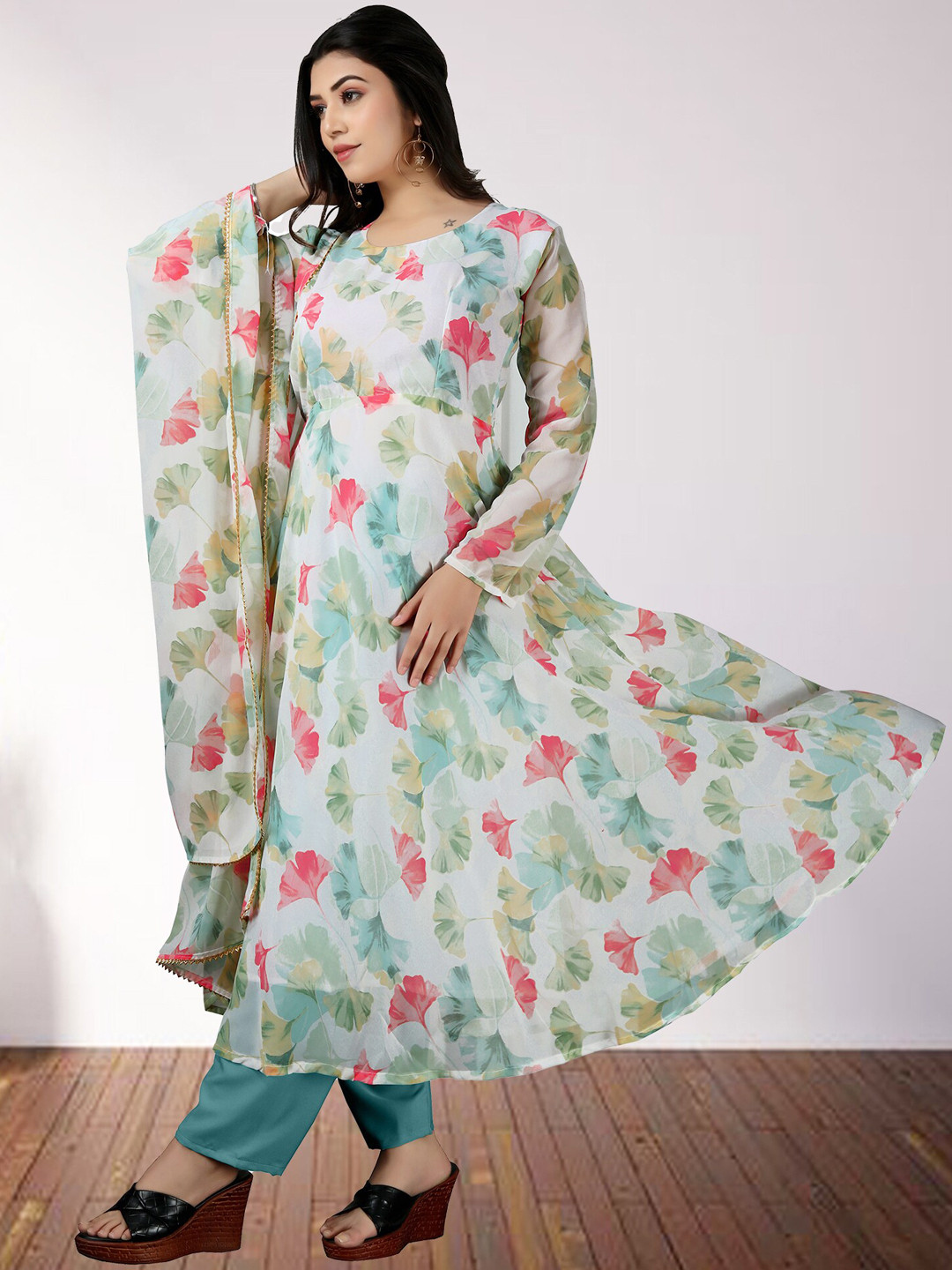 

N N ENTERPRISE Round Neck Long Sleeves Floral Printed Anarkali Kurta with Salwar & Dupatta, White