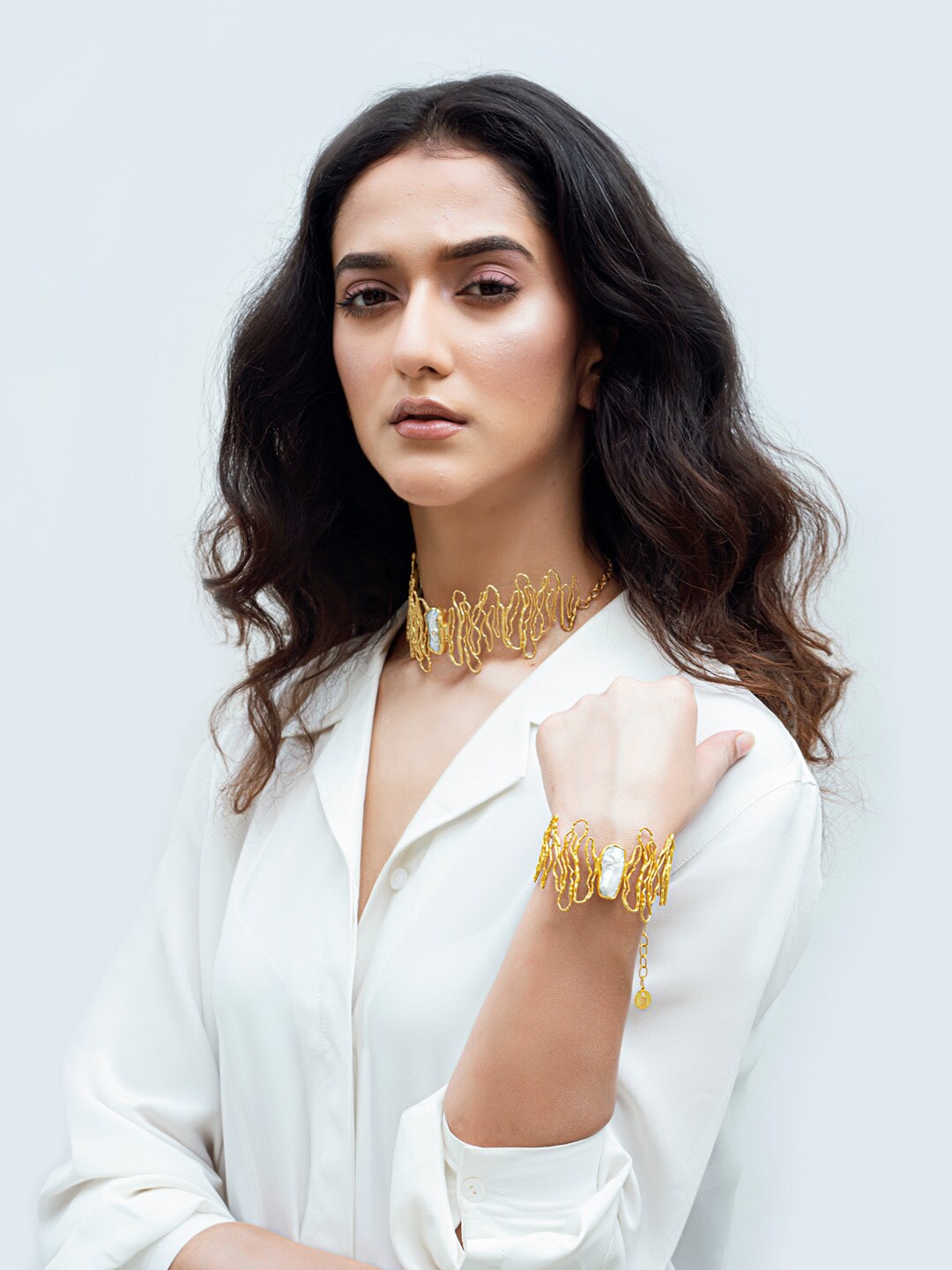 

EQUIIVALENCE Women Brass Pearls Beaded Gold-Plated Link Bracelet