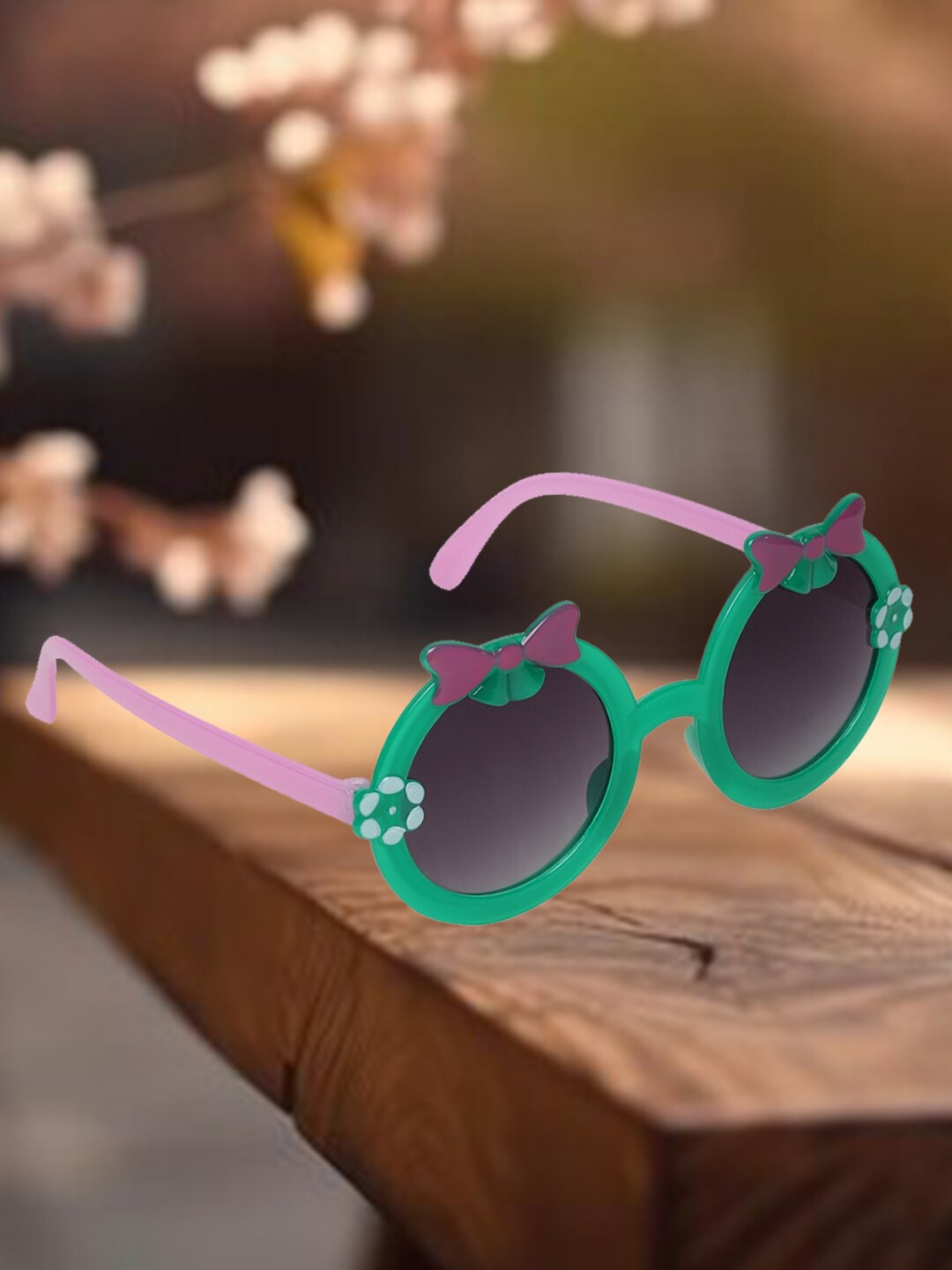 

FROGGY Kids Round Sunglasses With UV Protected Lens FG24-3007-05, Grey