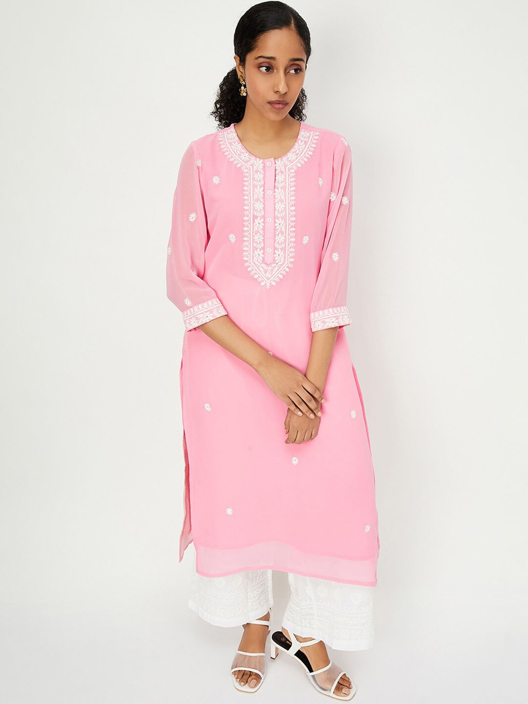 

max Round Neck Ethnic Motifs Embroidered Straight Kurta with Palazzo, Pink