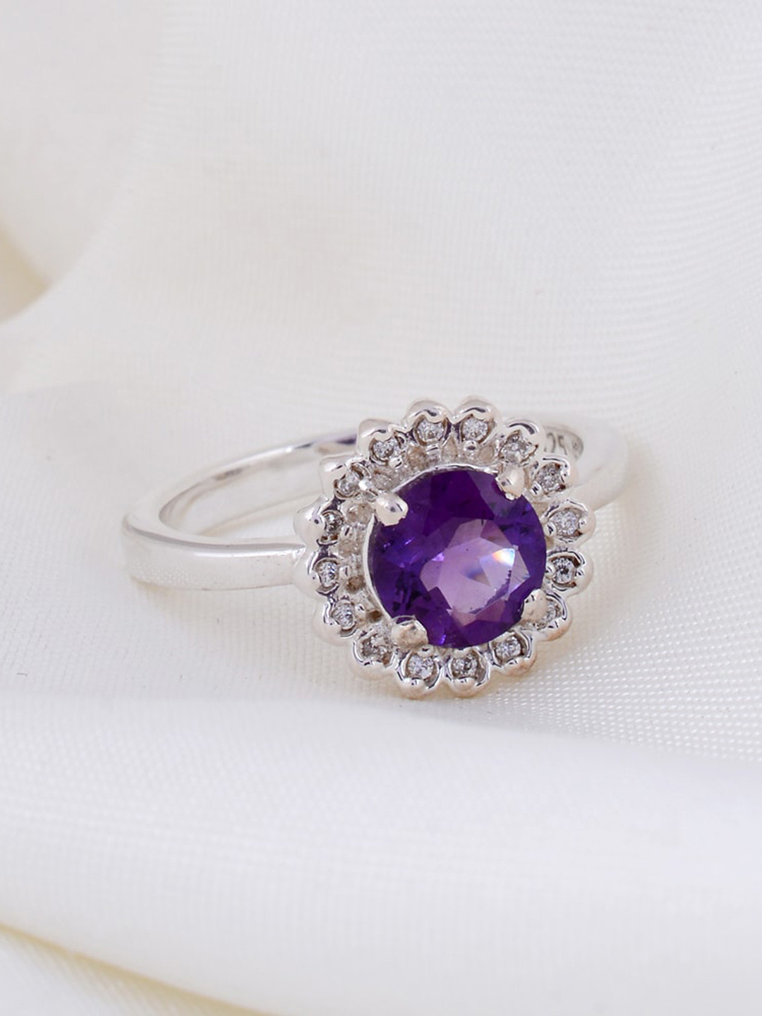 

HIFLYER JEWELS 925 Sterling Silver Amethyst Studded Finger Ring
