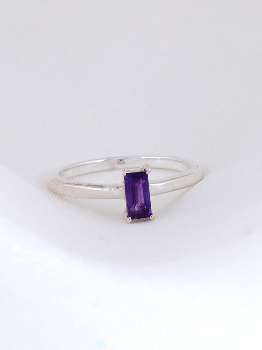 

HIFLYER JEWELS 925 Sterling Silver Amethyst Studded Finger Ring
