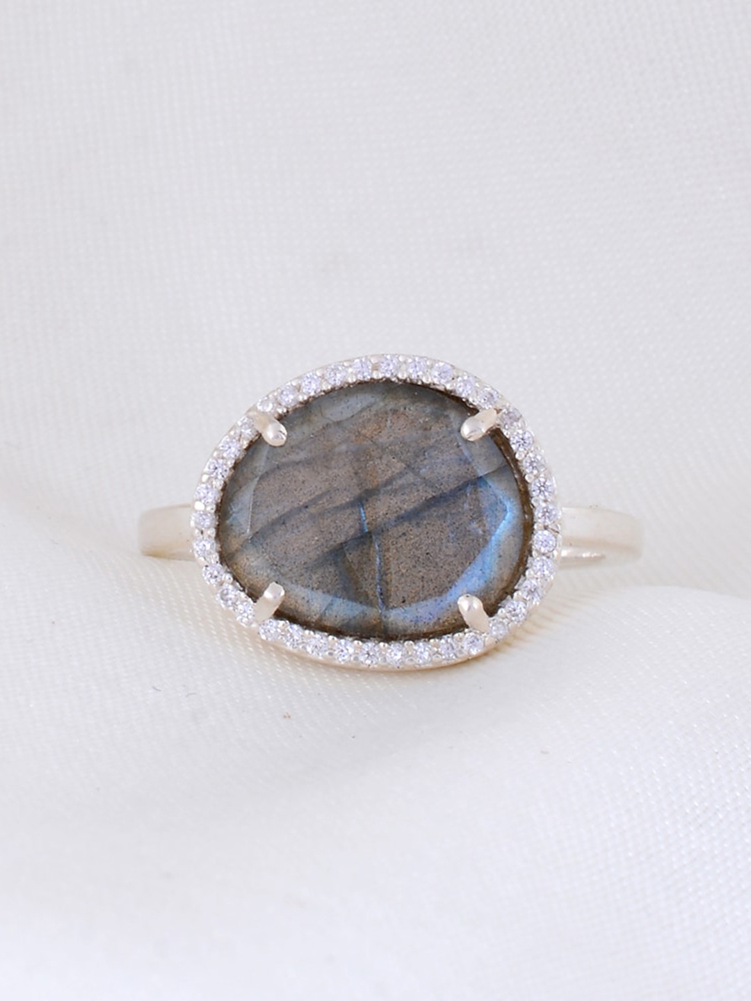 

HIFLYER JEWELS 925 Sterling Silver Stone Studded Finger Ring