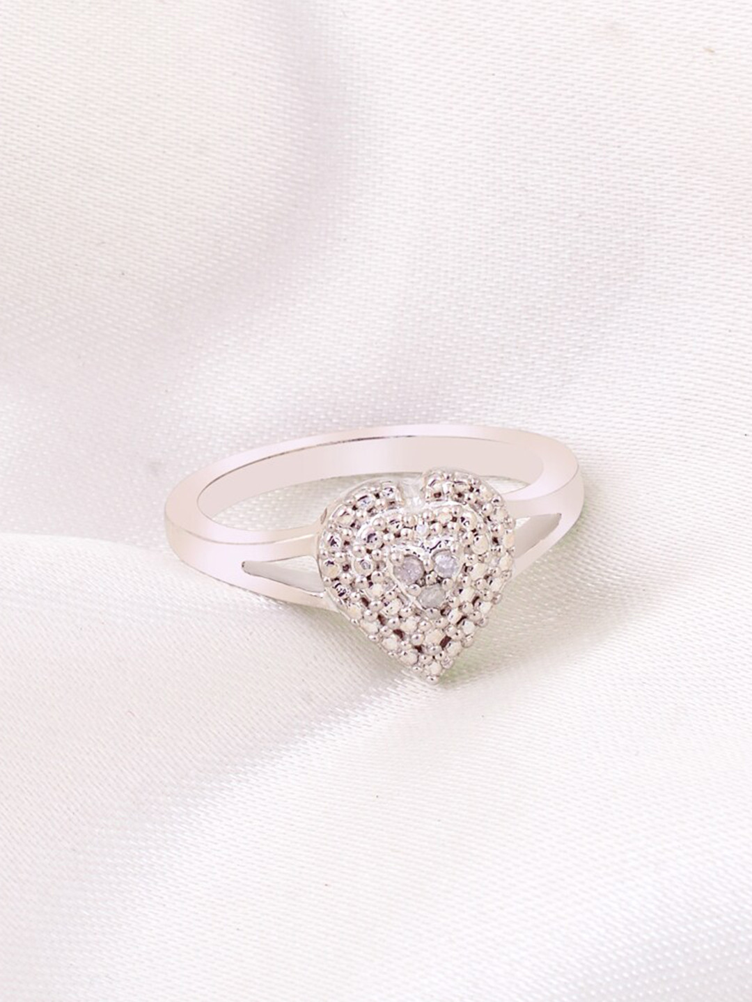 

HIFLYER JEWELS 925 Sterling Silver Stone-Studded Adjusted Finger Ring