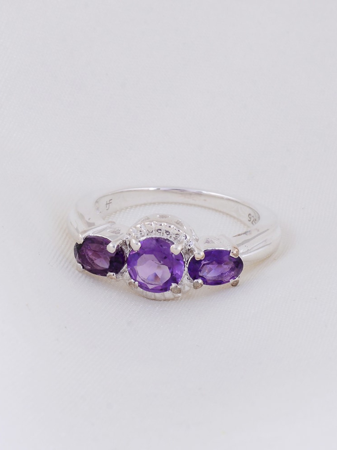 

HIFLYER JEWELS 925 Sterling Silver Stone Studded Finger Ring