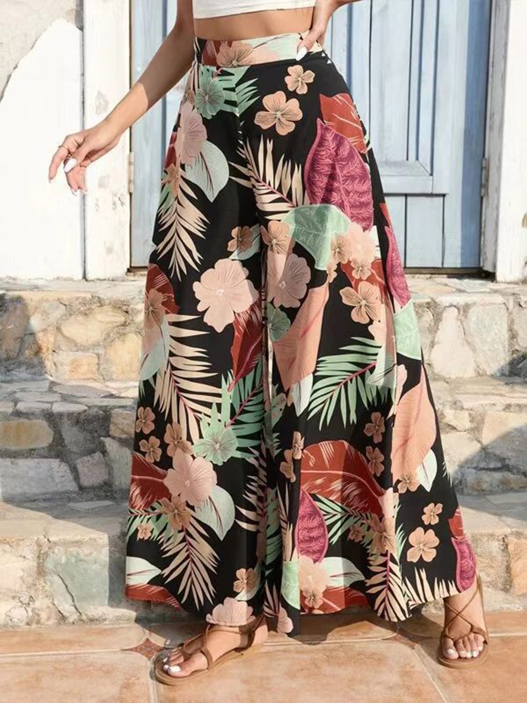 

StyleCast Black Women Floral Printed Flared Palazzo