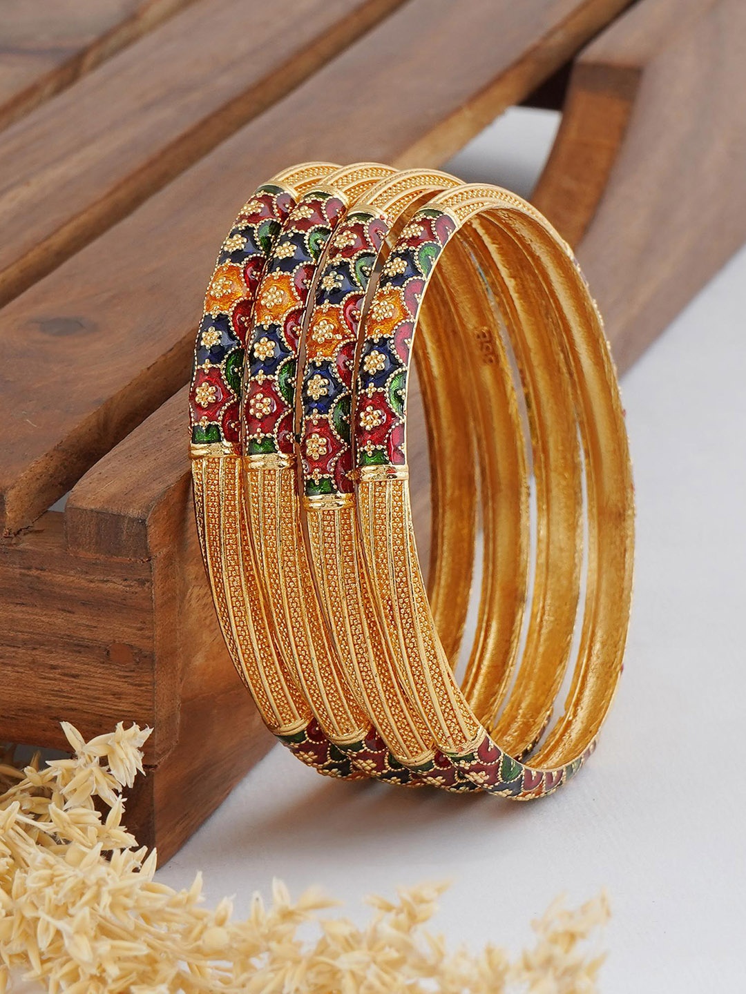 

MANSIYAORANGE Set Of 4 Gold-Plated Bangles