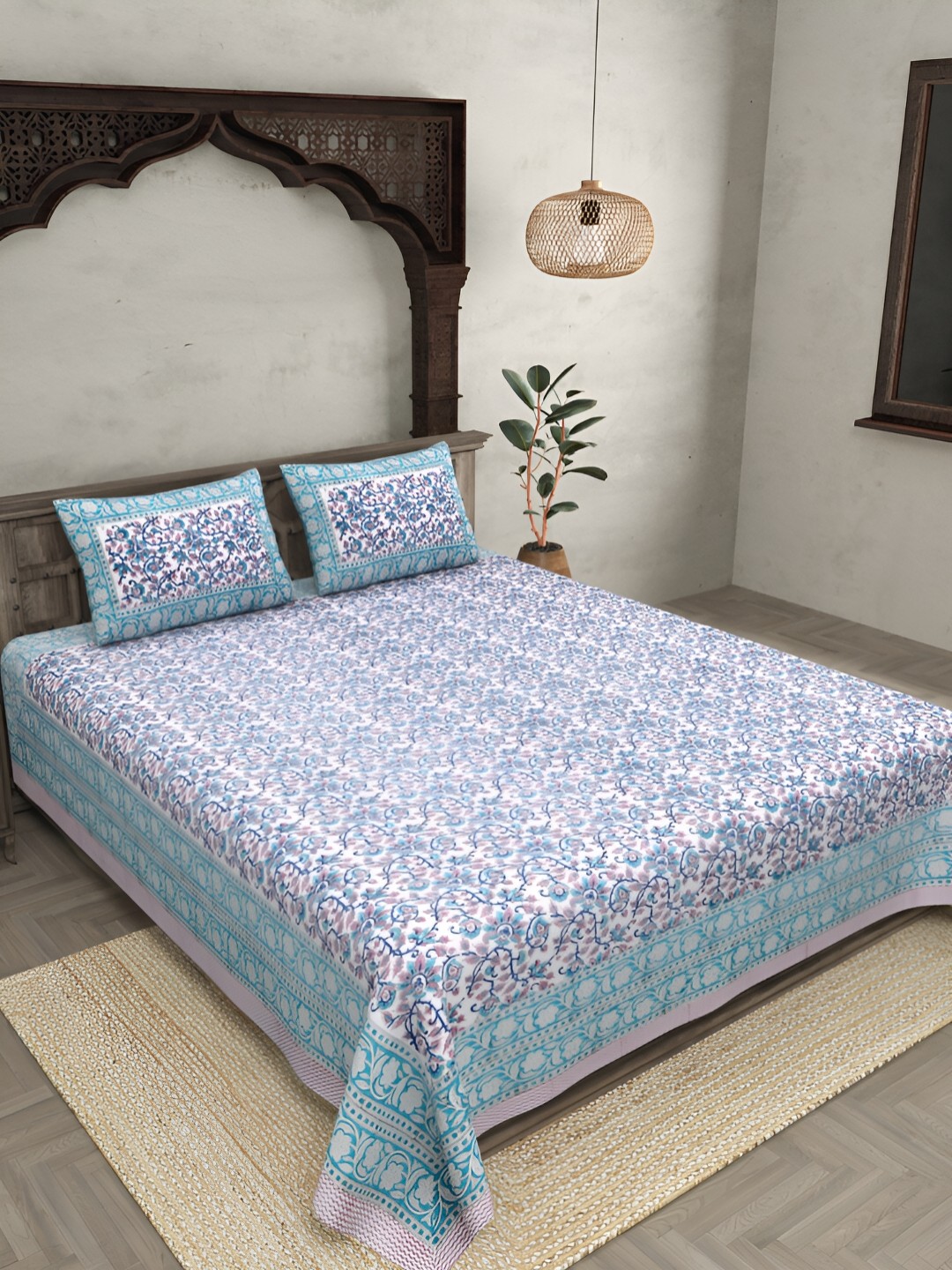 

JAIPUR FABRIC White & Blue Floral 250 TC Cotton King Bedsheet With 2 Pillow Covers
