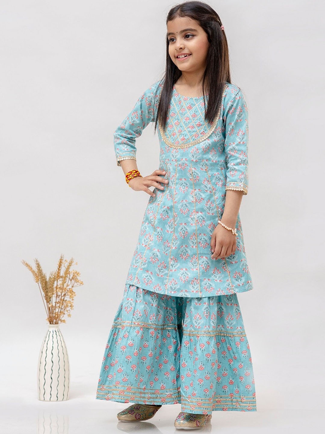 

BAESD Girls Floral Printed Regular Gotta Patti Pure Cotton Kurta & Palazzos, Blue