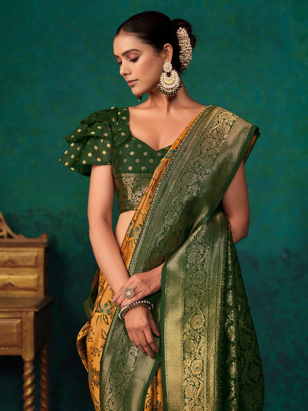 

KALINI Woven Design Zari Paithani Saree, Yellow